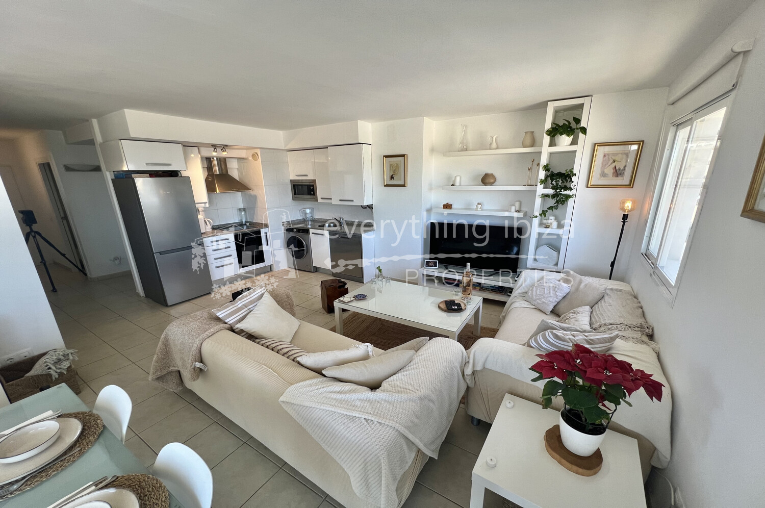 Stylish Modern 3 Bedroom Apartment Close to the Beach & Prestigious Marinas, ref. 1709, for sale in Ibiza by everything ibiza Properties