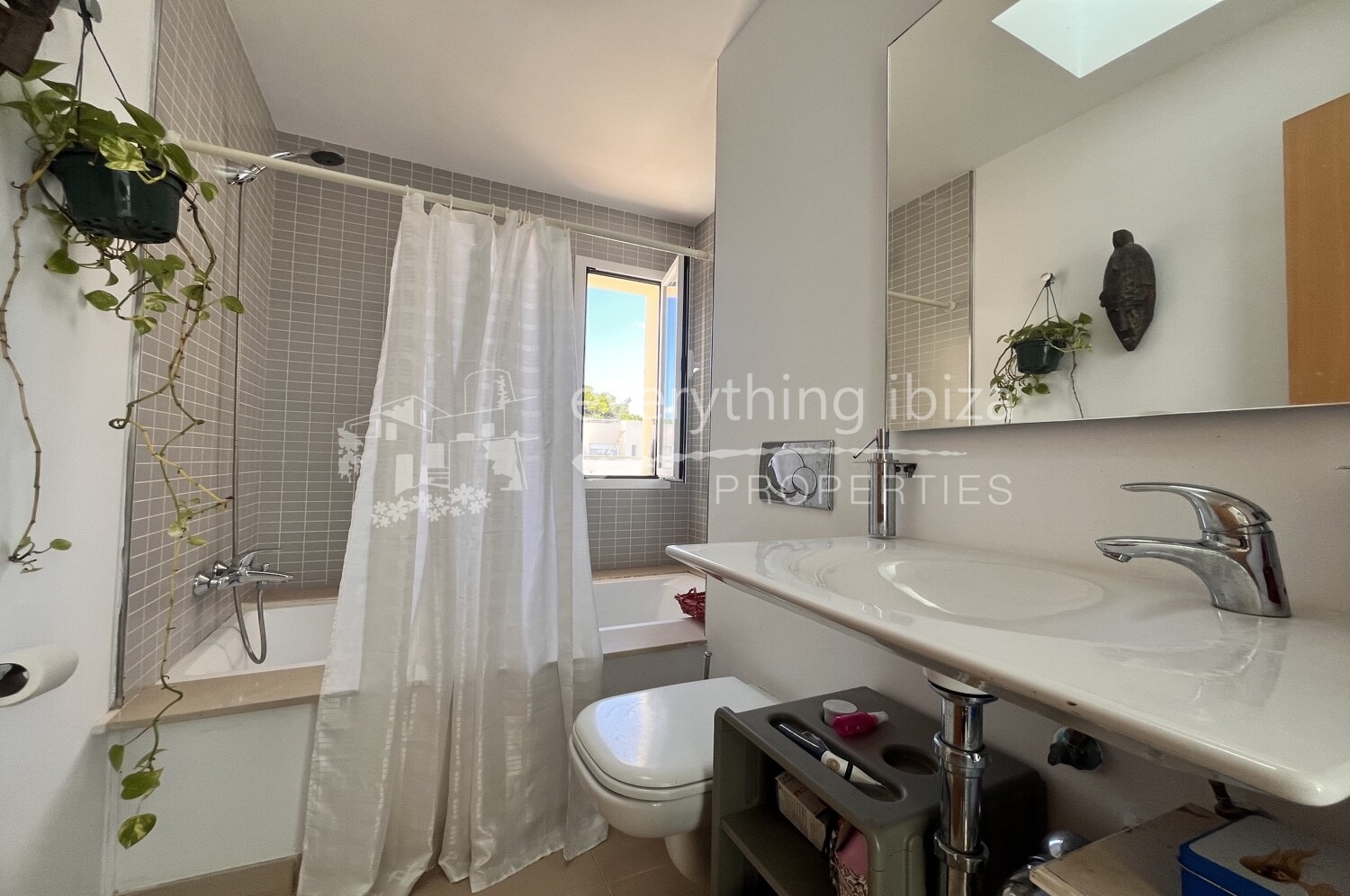Contemporary Townhouse with Pool Close to the Sea & Local Amenities, ref.1743, for sale in Ibiza by everything ibiza Properties