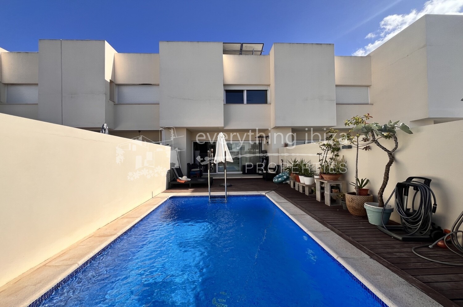 Contemporary Townhouse with Pool Close to the Sea & Local Amenities, ref.1743, for sale in Ibiza by everything ibiza Properties