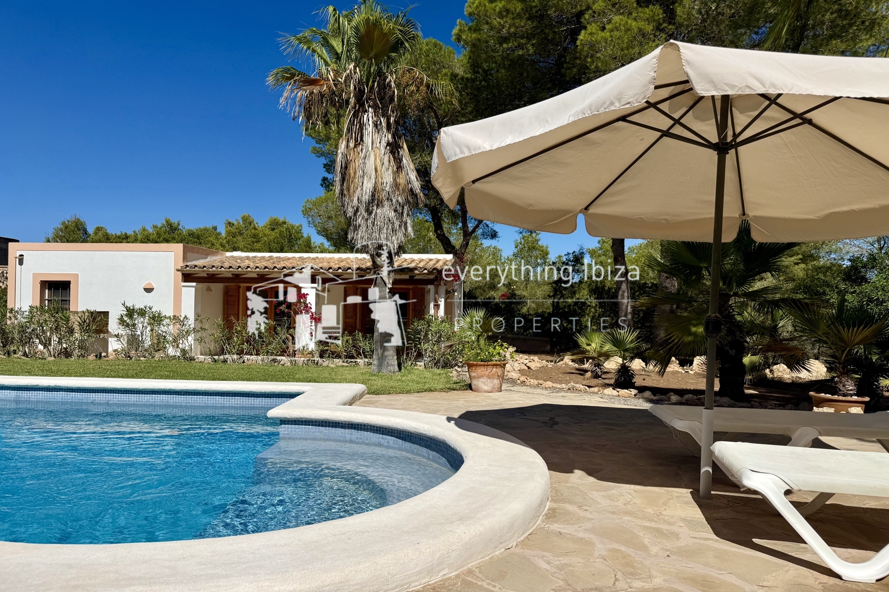 Mediterranean Style Villa on a Large Country Plot Oozing Charm and Character in Ibiza
