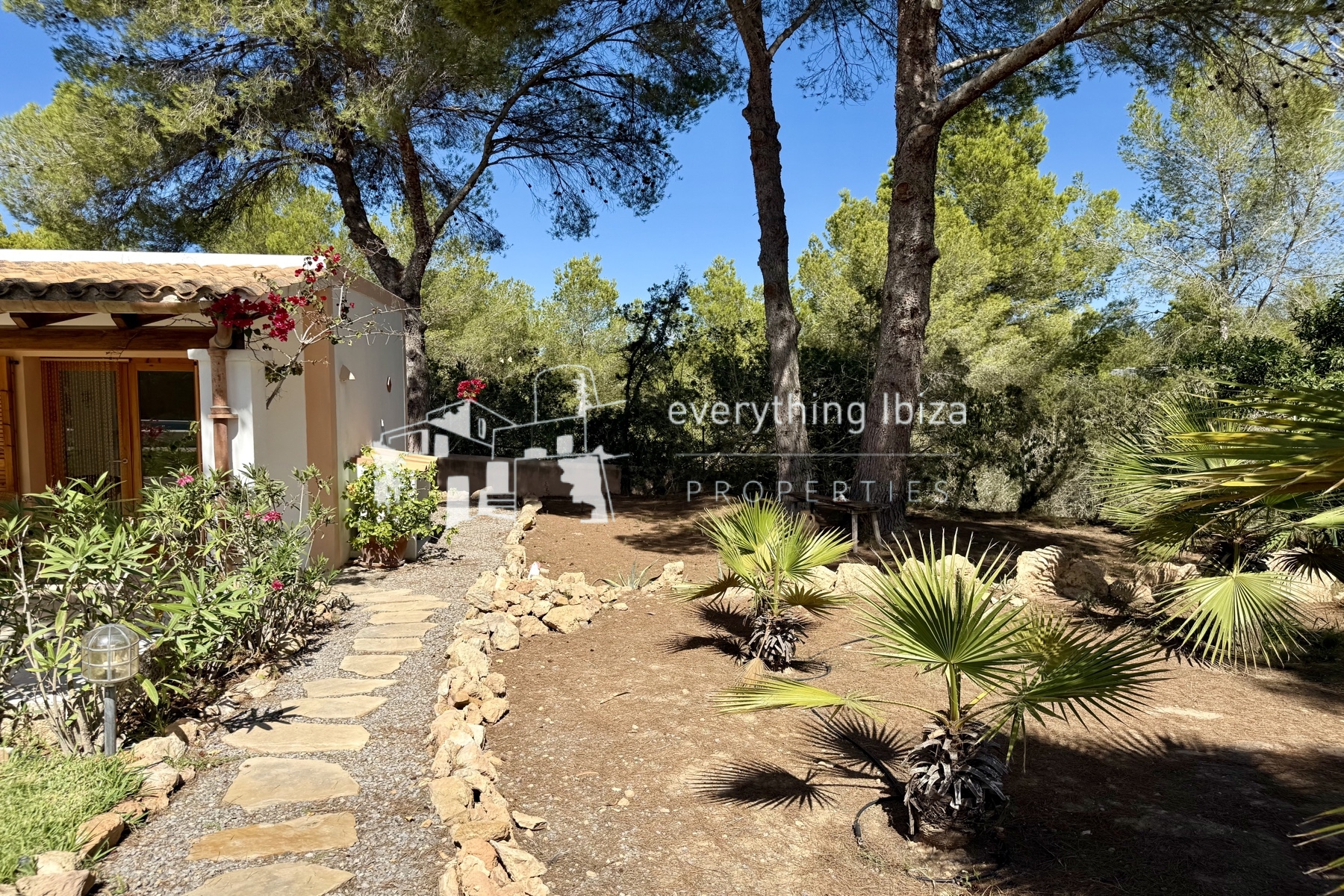 Mediterranean Style Villa on a Large Country Plot Oozing Charm and Character in Ibiza