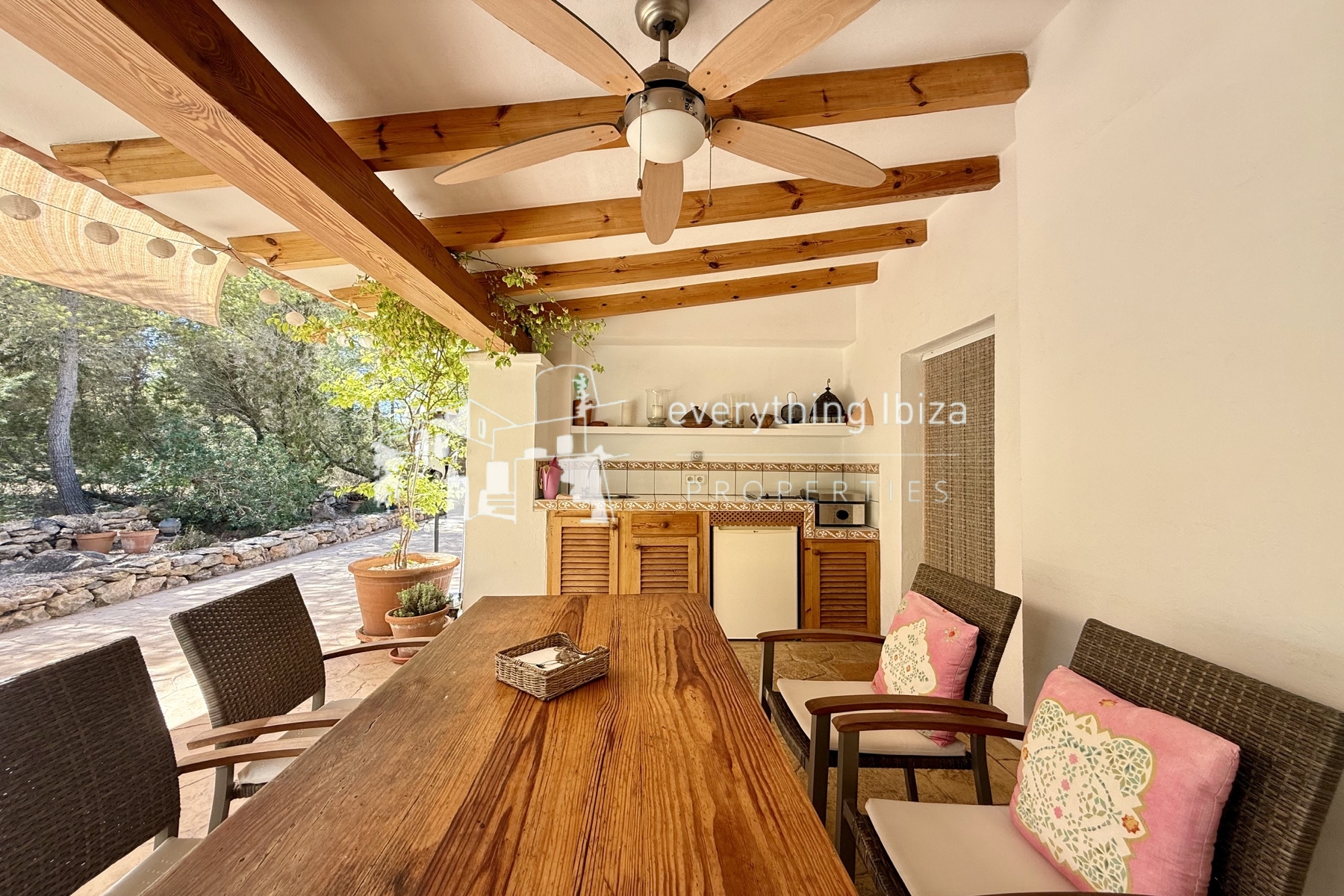 Mediterranean Style Villa on a Large Country Plot Oozing Charm and Character in Ibiza