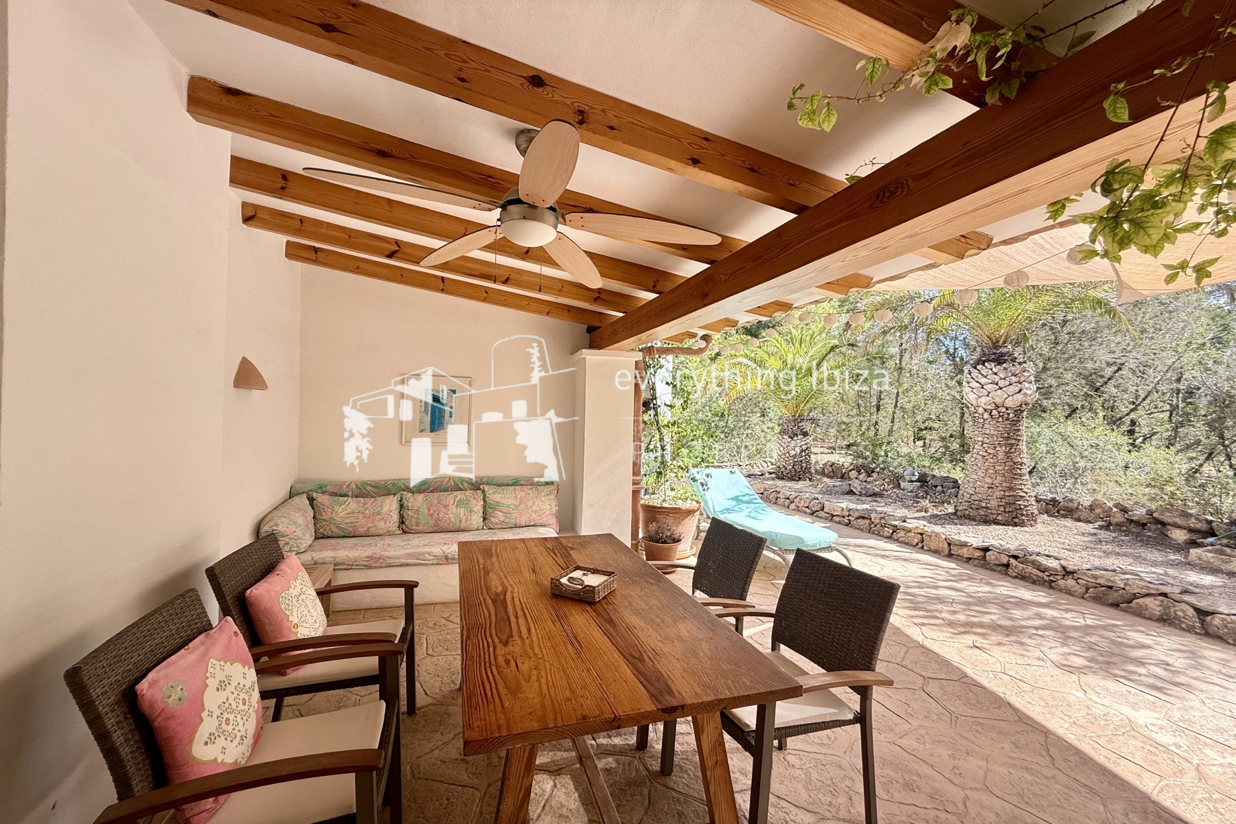 Mediterranean Style Villa on a Large Country Plot Oozing Charm and Character in Ibiza