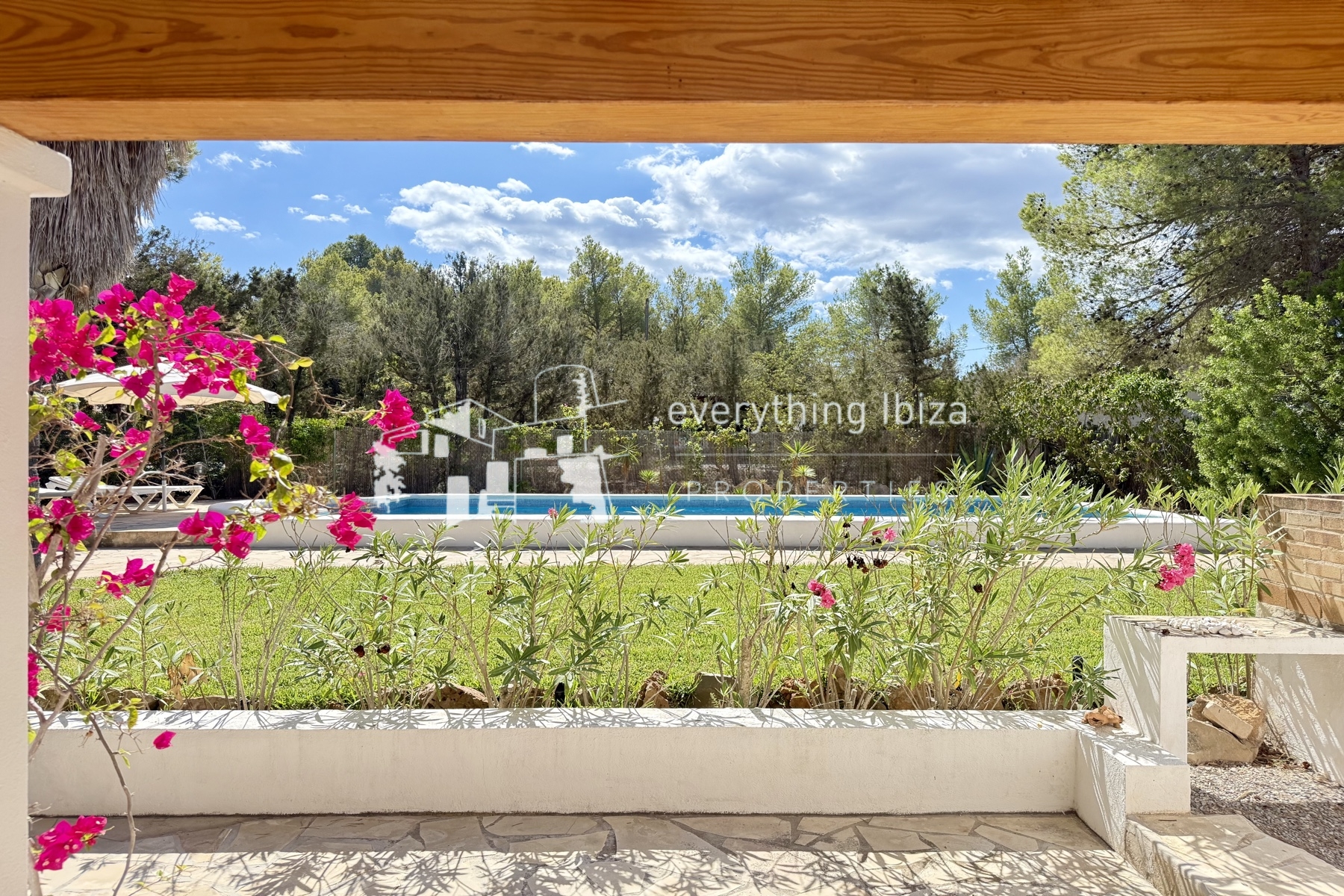 Mediterranean Style Villa on a Large Country Plot Oozing Charm and Character in Ibiza