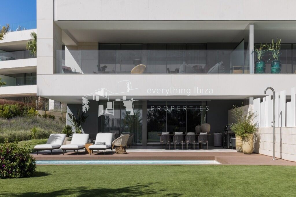 SOLD – Luxury Ground Floor Furnished Apartment Close to Jesus and Talamanca Beach in Cap Martinet — Apartment