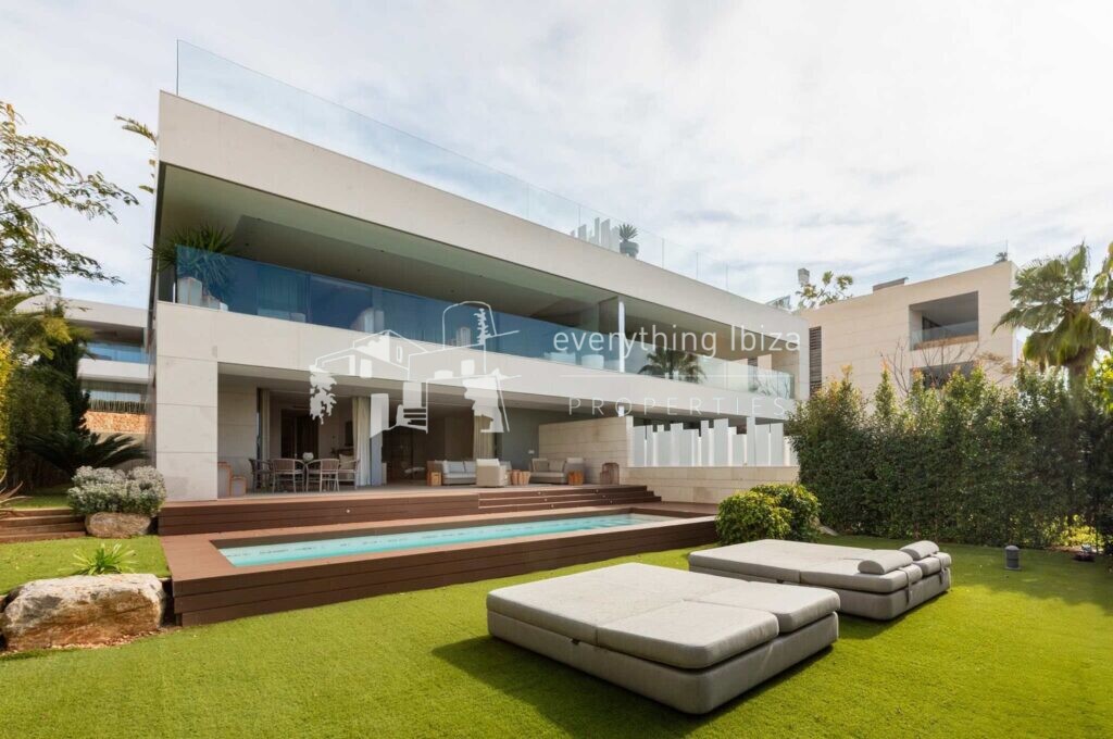 SOLD – Luxurious Combined Ground Floor and Penthouse Apartments with Panoramic Rooftop Views in Talamanca — Ground Floor and Penthouse