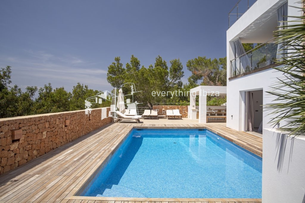 Magnificent Modern Villa in Cala Salada with Tourist License and Stunning Sea & Sunset Views in Cala Salada — Villa
