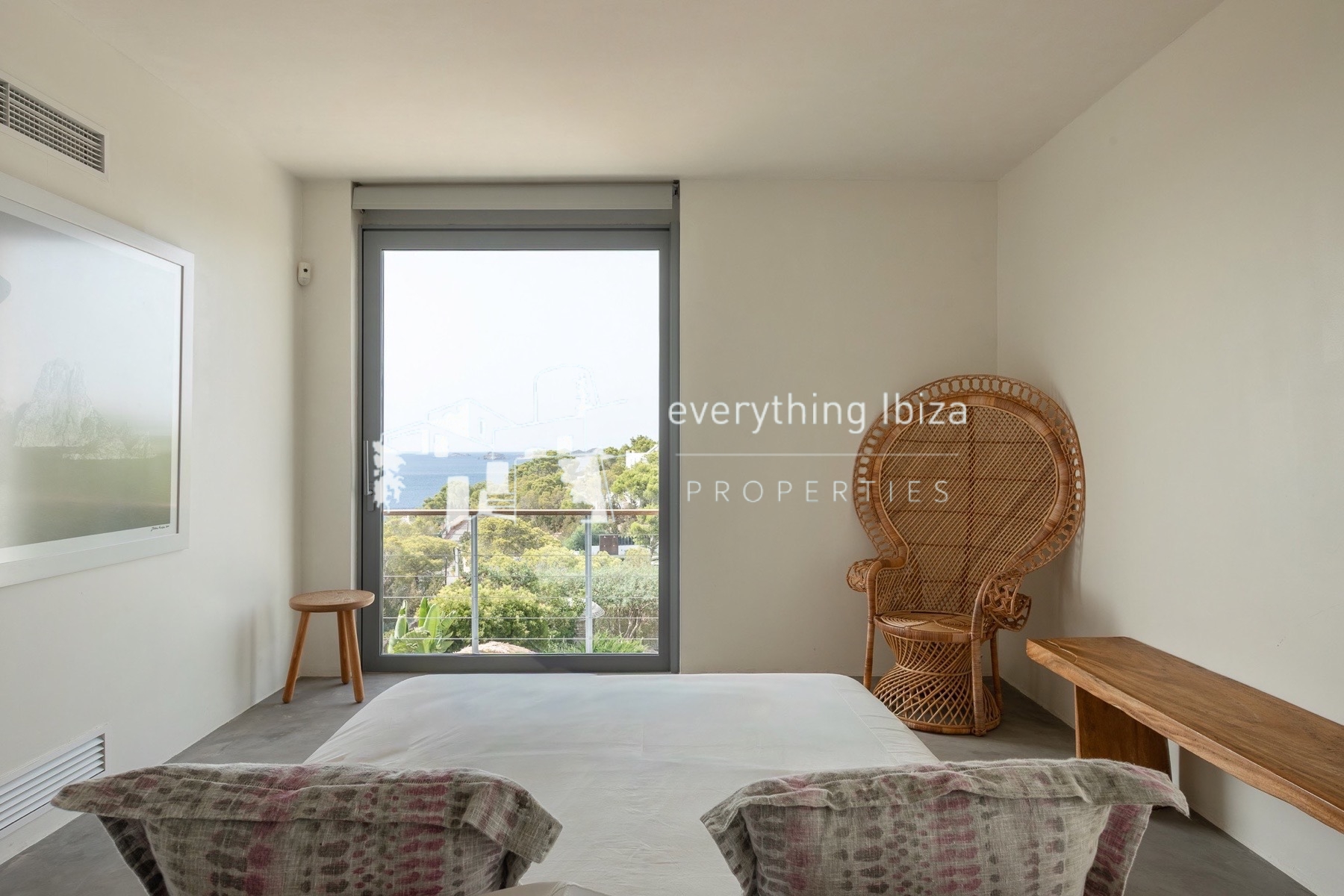 Exquisite Modern Villa Close to the Beach with Panoramic Views and Tourist License in Ibiza