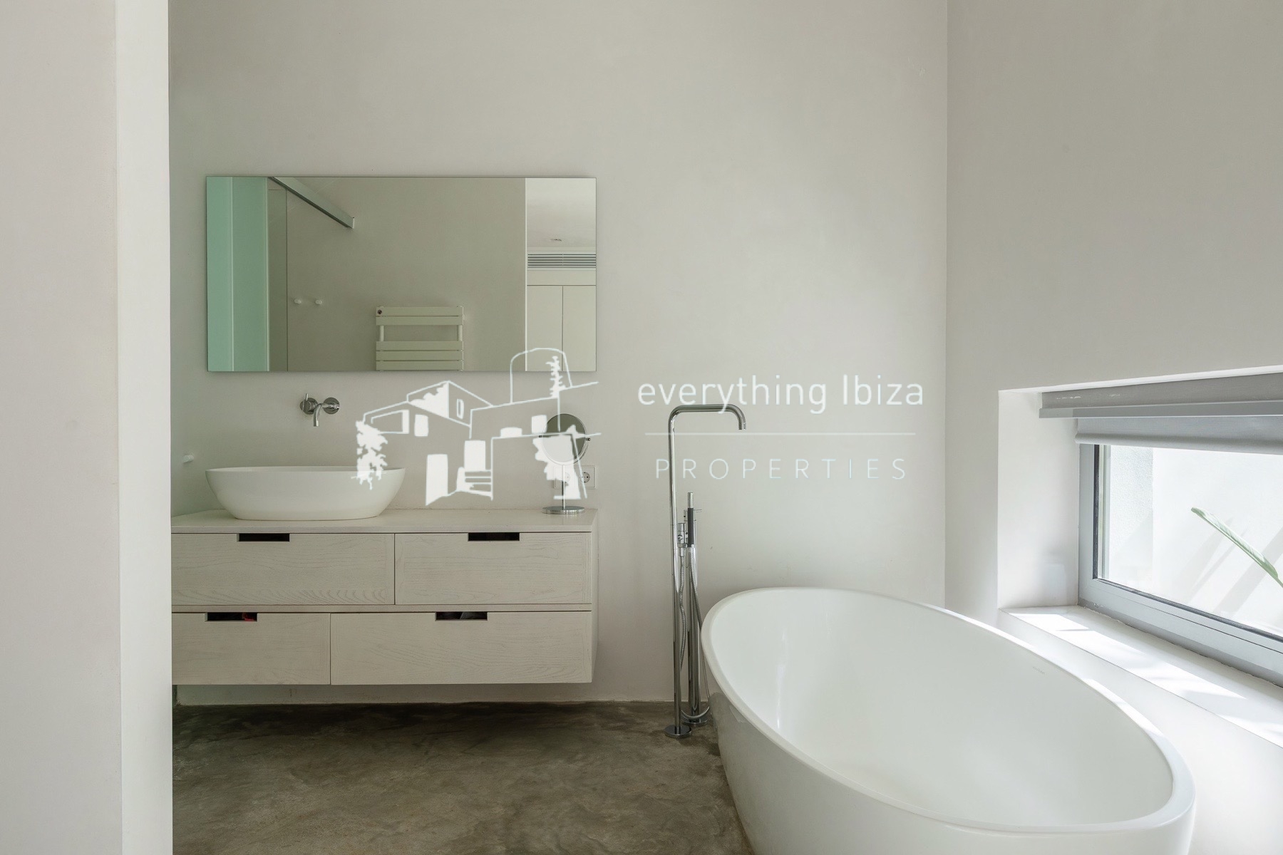 Exquisite Modern Villa Close to the Beach with Panoramic Views and Tourist License in Ibiza