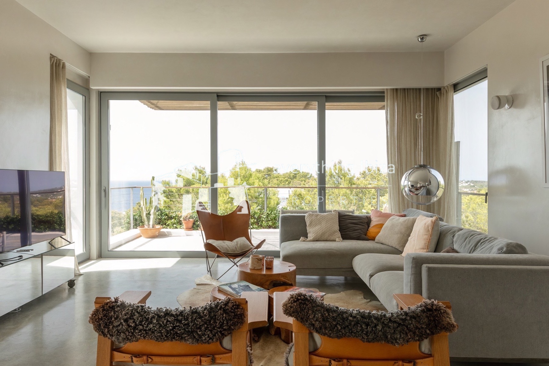 Exquisite Modern Villa Close to the Beach with Panoramic Views and Tourist License in Ibiza