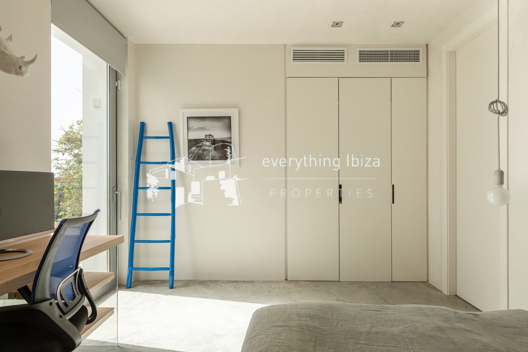 Exquisite Modern Villa Close to the Beach with Panoramic Views and Tourist License in Ibiza