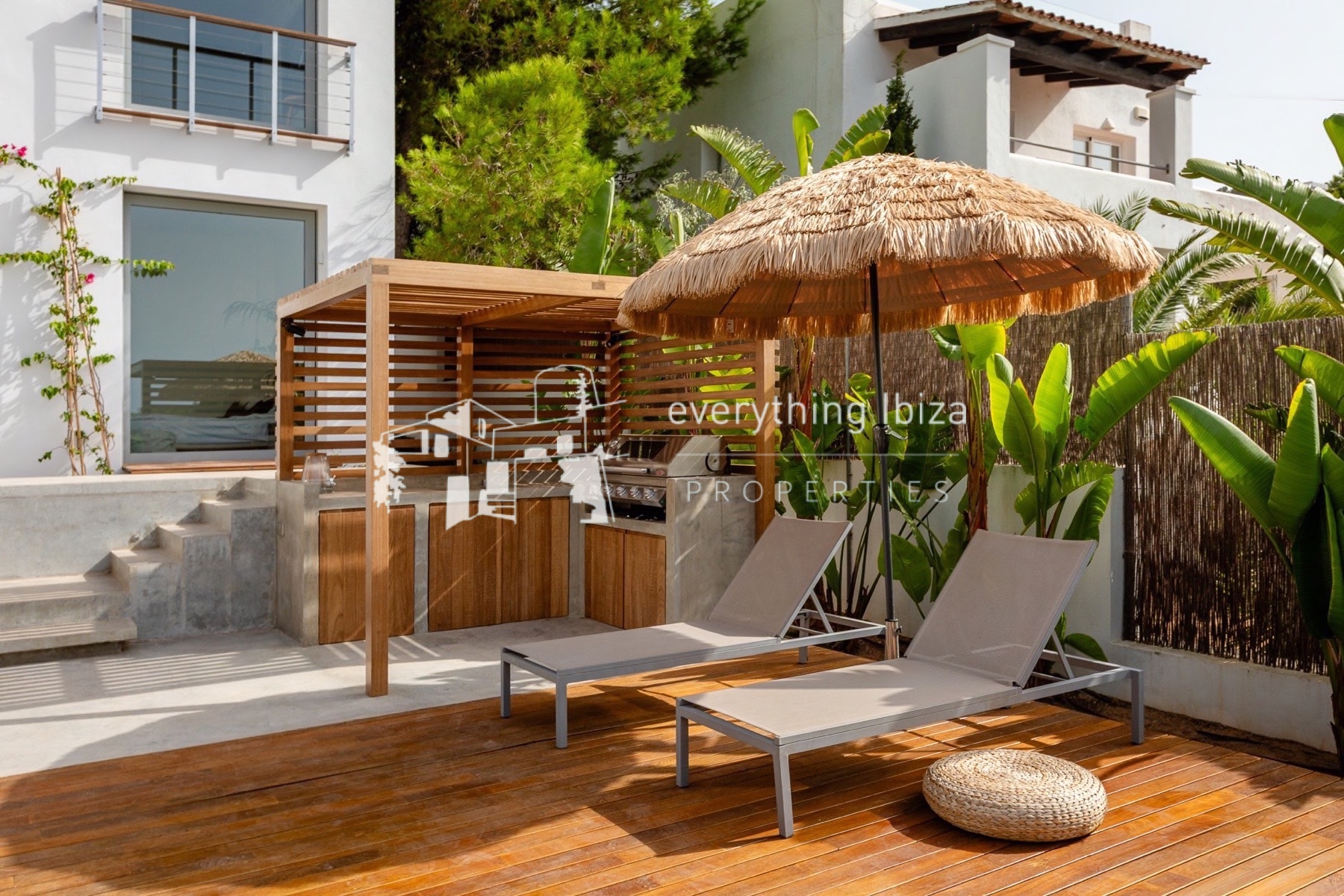 Exquisite Modern Villa Close to the Beach with Panoramic Views and Tourist License in Ibiza