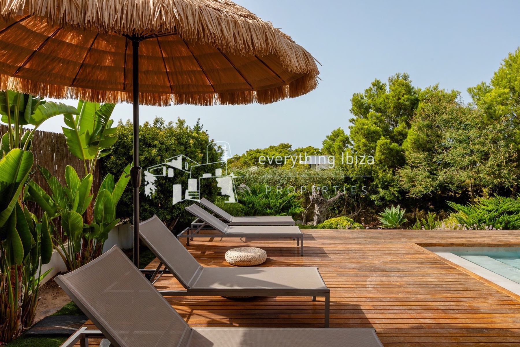 Exquisite Modern Villa Close to the Beach with Panoramic Views and Tourist License in Ibiza