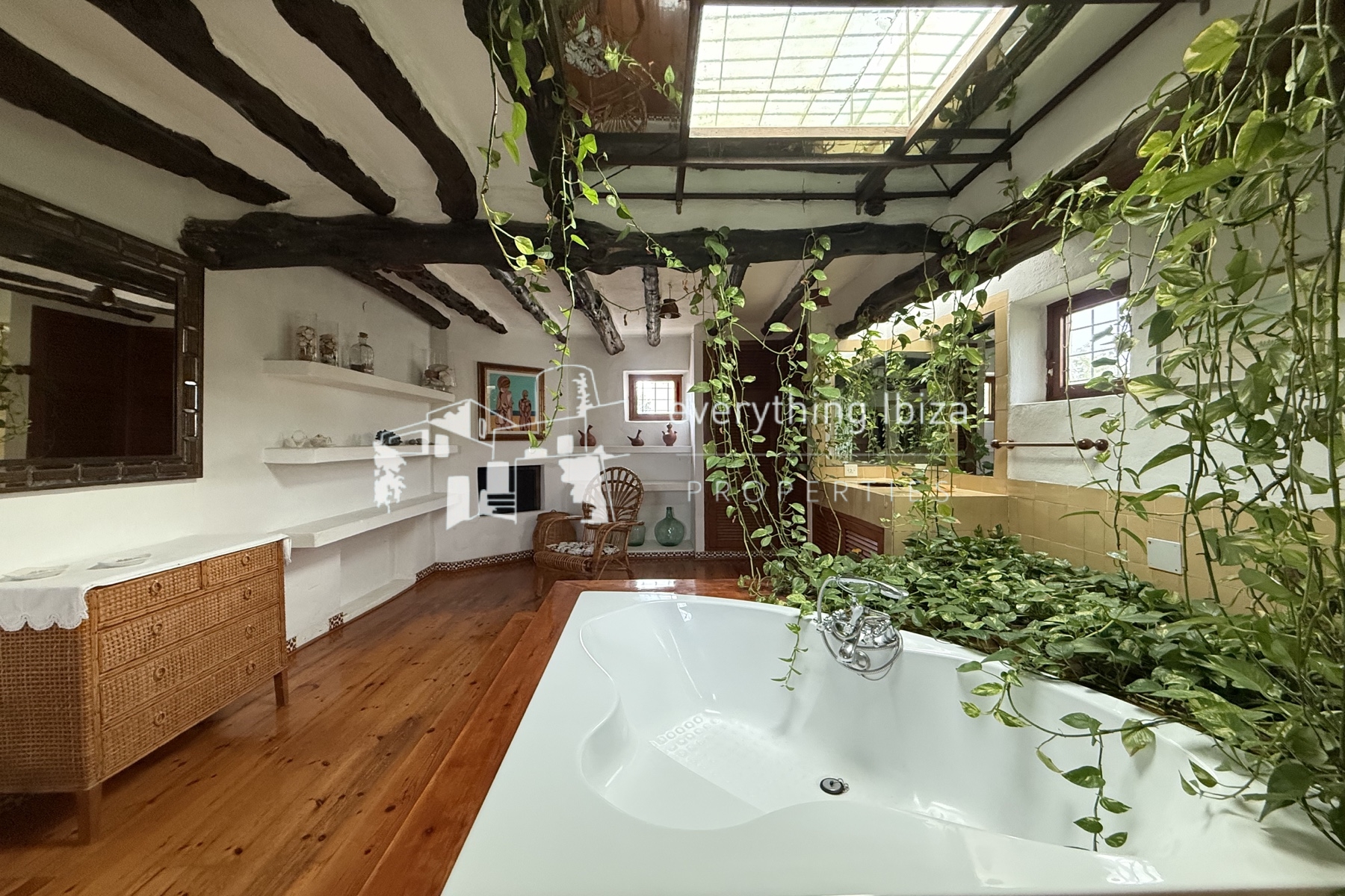 Historic Country Finca Oozing Character and Charm Set in Super San Jose Location by everything ibiza Properties - ref. 1859