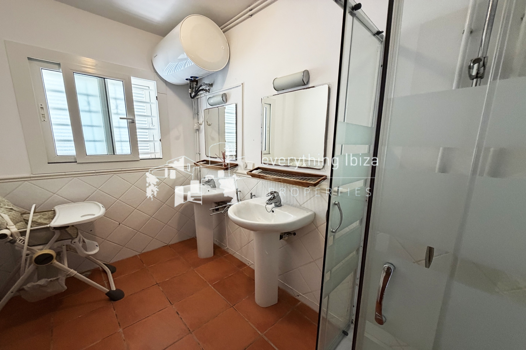 Classically beautiful Mediterranean villa with full tourist license in Ibiza by everything ibiza Properties - ref. 1861