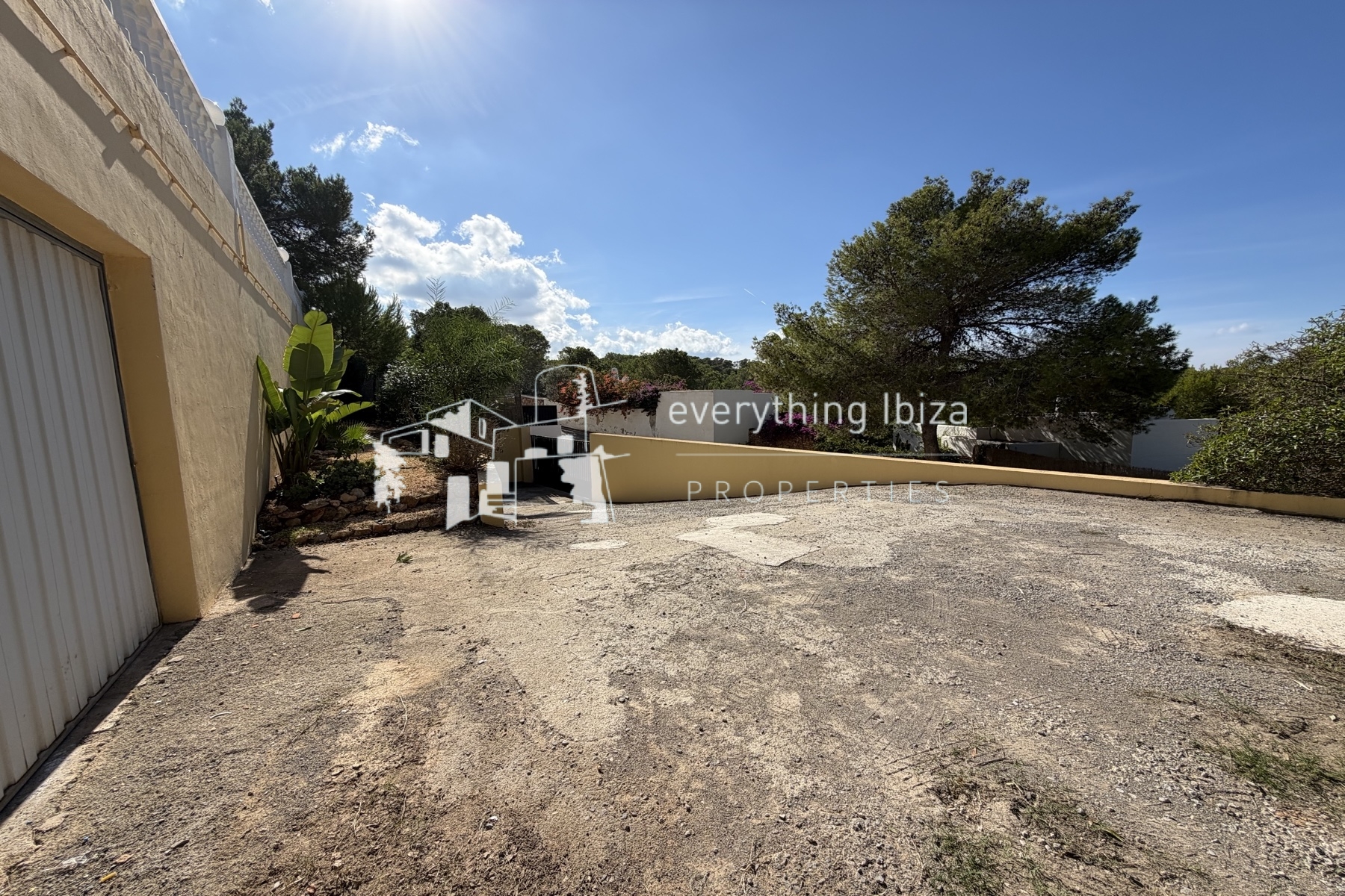 Classically beautiful Mediterranean villa with full tourist license in Ibiza by everything ibiza Properties - ref. 1861