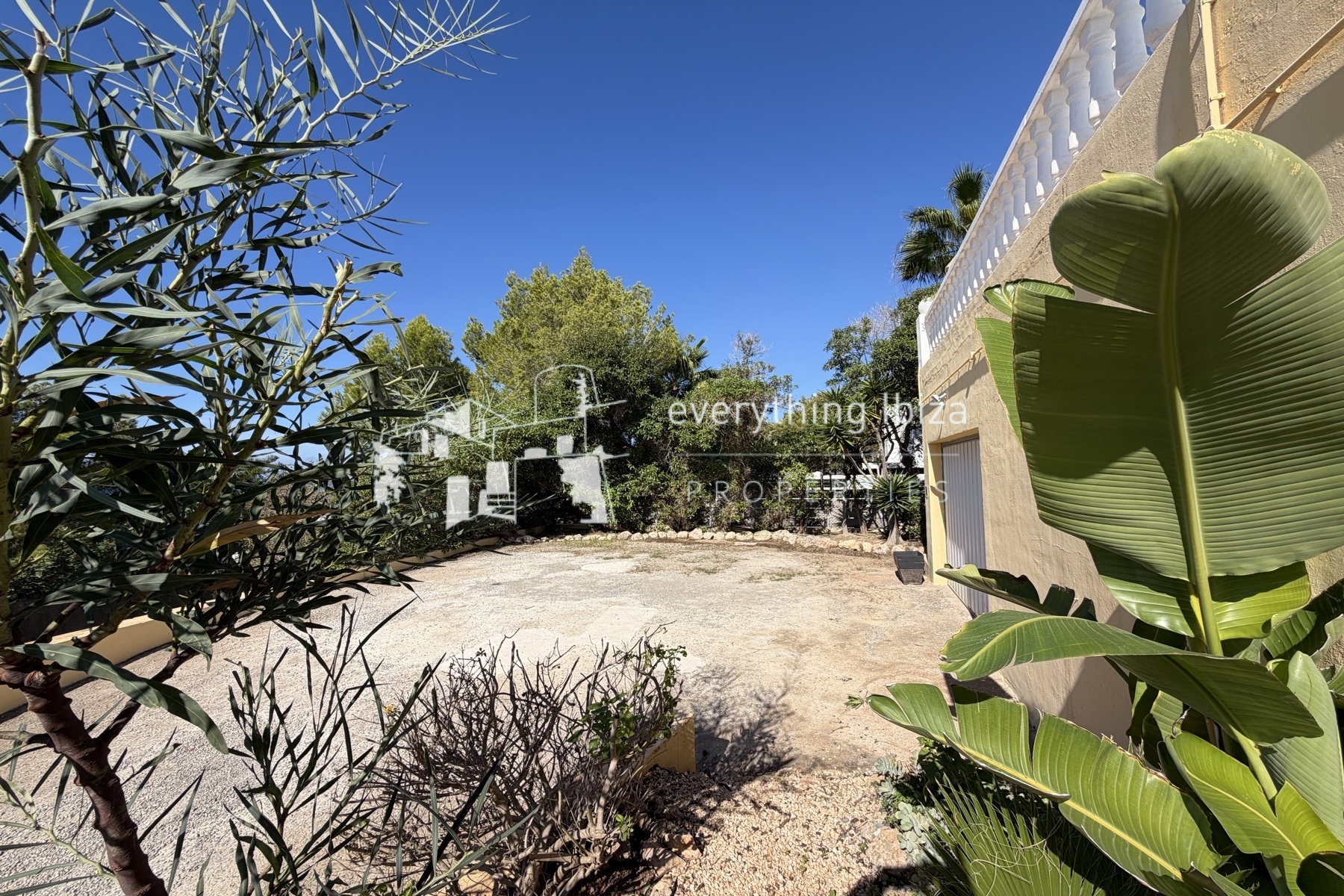 Classically beautiful Mediterranean villa with full tourist license in Ibiza by everything ibiza Properties - ref. 1861