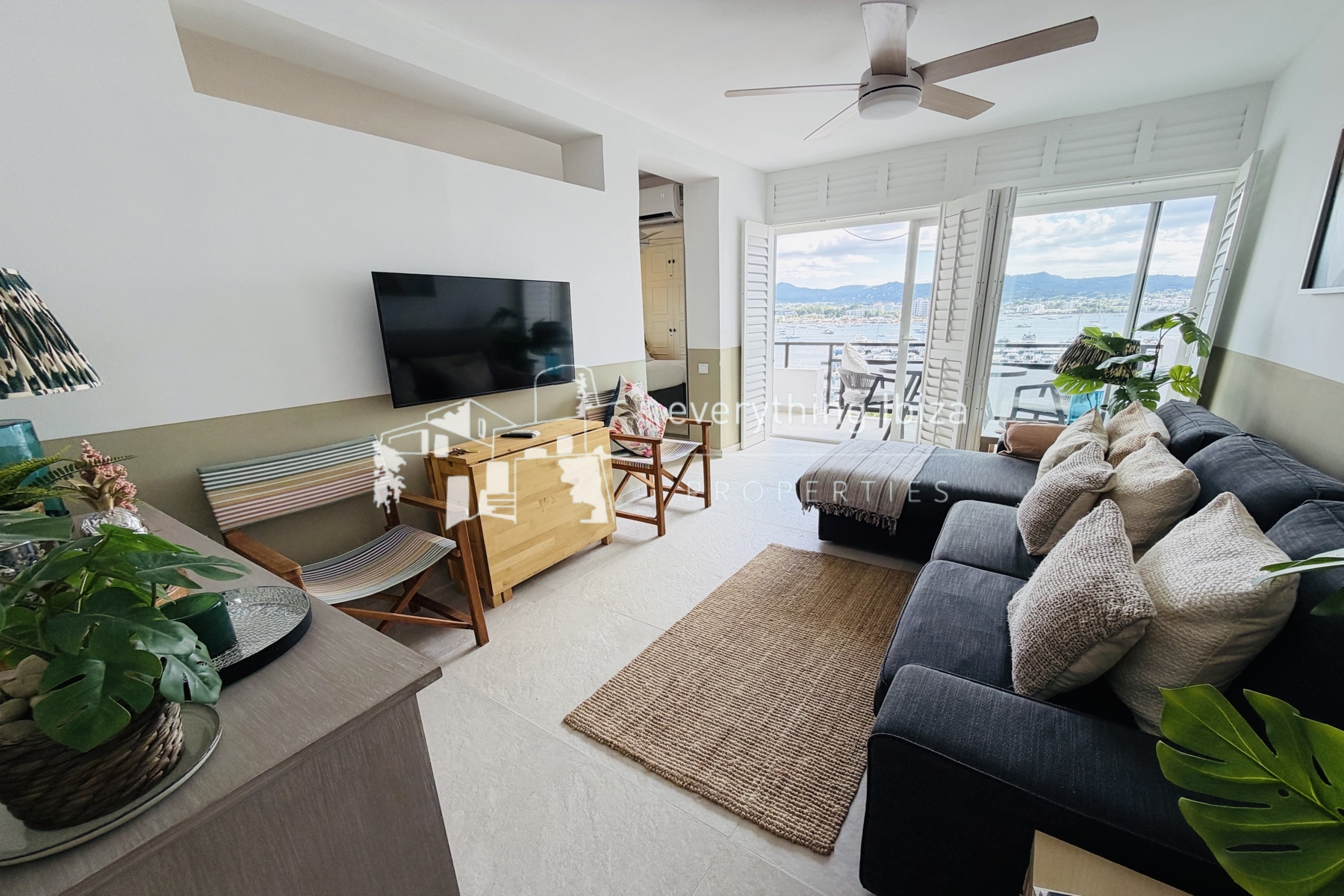 Exquisitely Renovated One Bedroom Apartment with Truly Amazing Views by everything ibiza Properties - ref. 1867