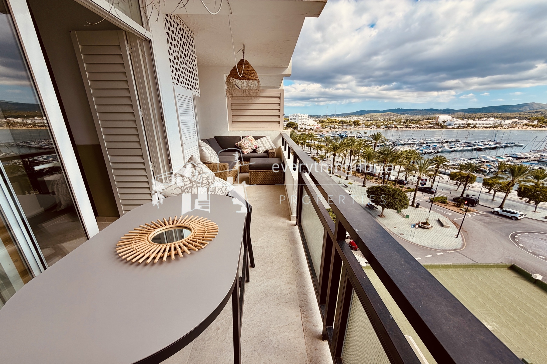 Exquisitely Renovated One Bedroom Apartment with Truly Amazing Views by everything ibiza Properties - ref. 1867