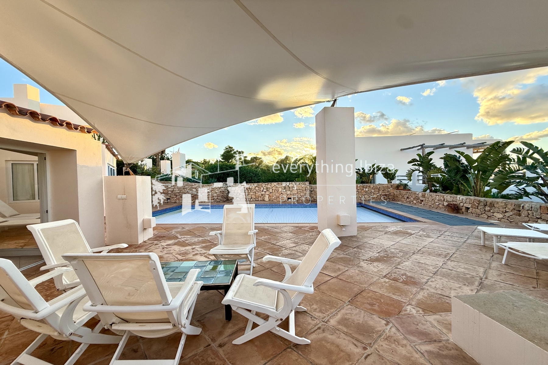 Two Charming Villas Close to the Beach with Private Pool and Stunning Panoramic Views by everything ibiza Properties - ref. 1871