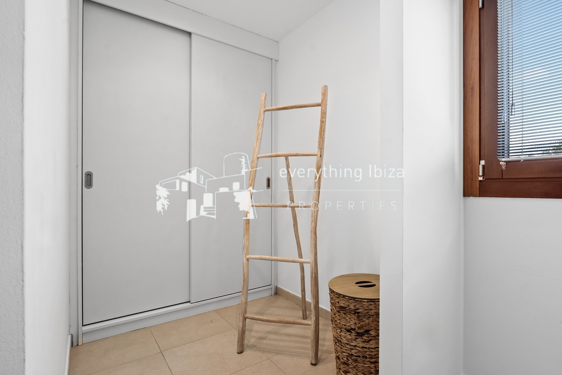 Copy of EIBYS PDF Template - 27