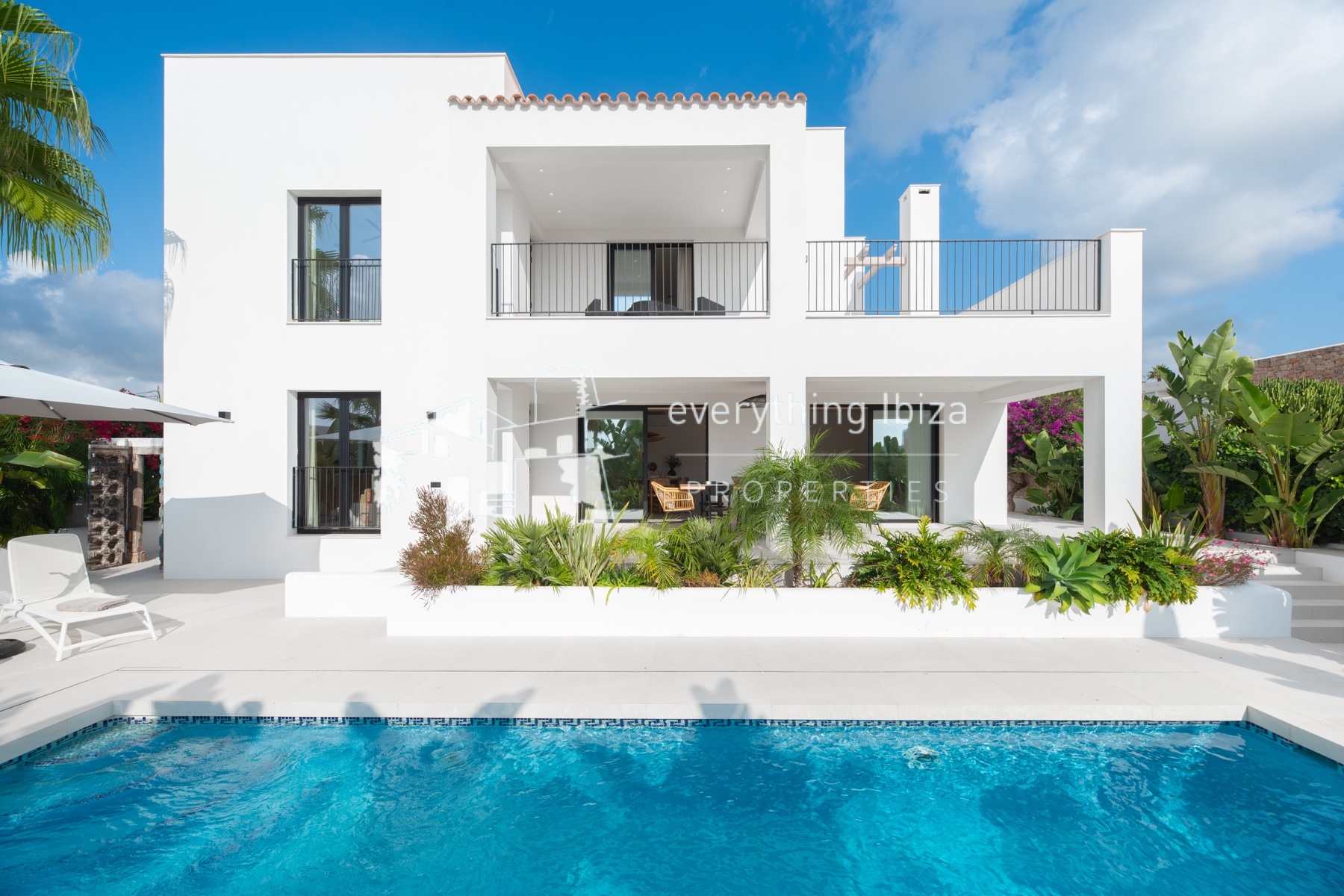 Exquisite Modern Luxury Villa with Private Pool and Super Views Over to Dalt Vila - ref. 1873 - by everything ibiza Properties