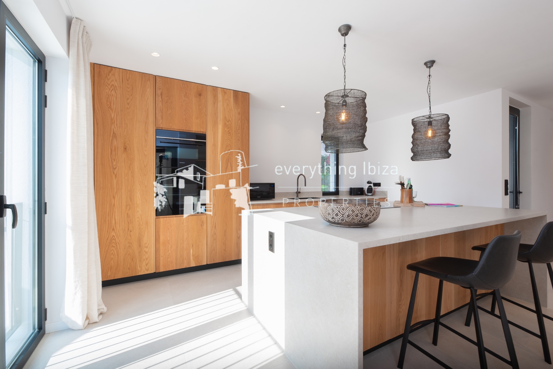 Exquisite Modern Luxury Villa with Private Pool and Super Views Over to Dalt Vila - ref. 1873 - by everything ibiza Properties