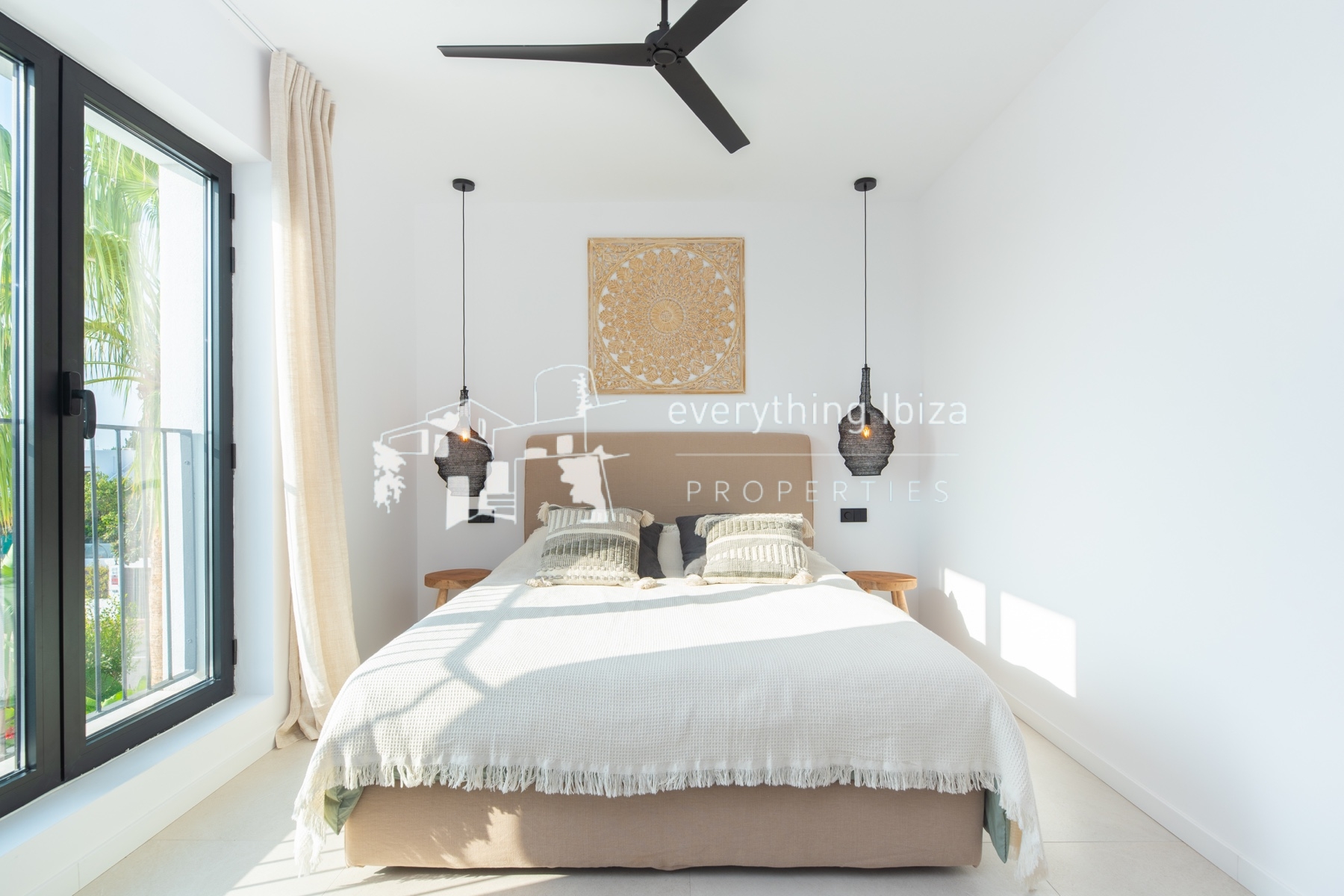 Exquisite Modern Luxury Villa with Private Pool and Super Views Over to Dalt Vila - ref. 1873 - by everything ibiza Properties