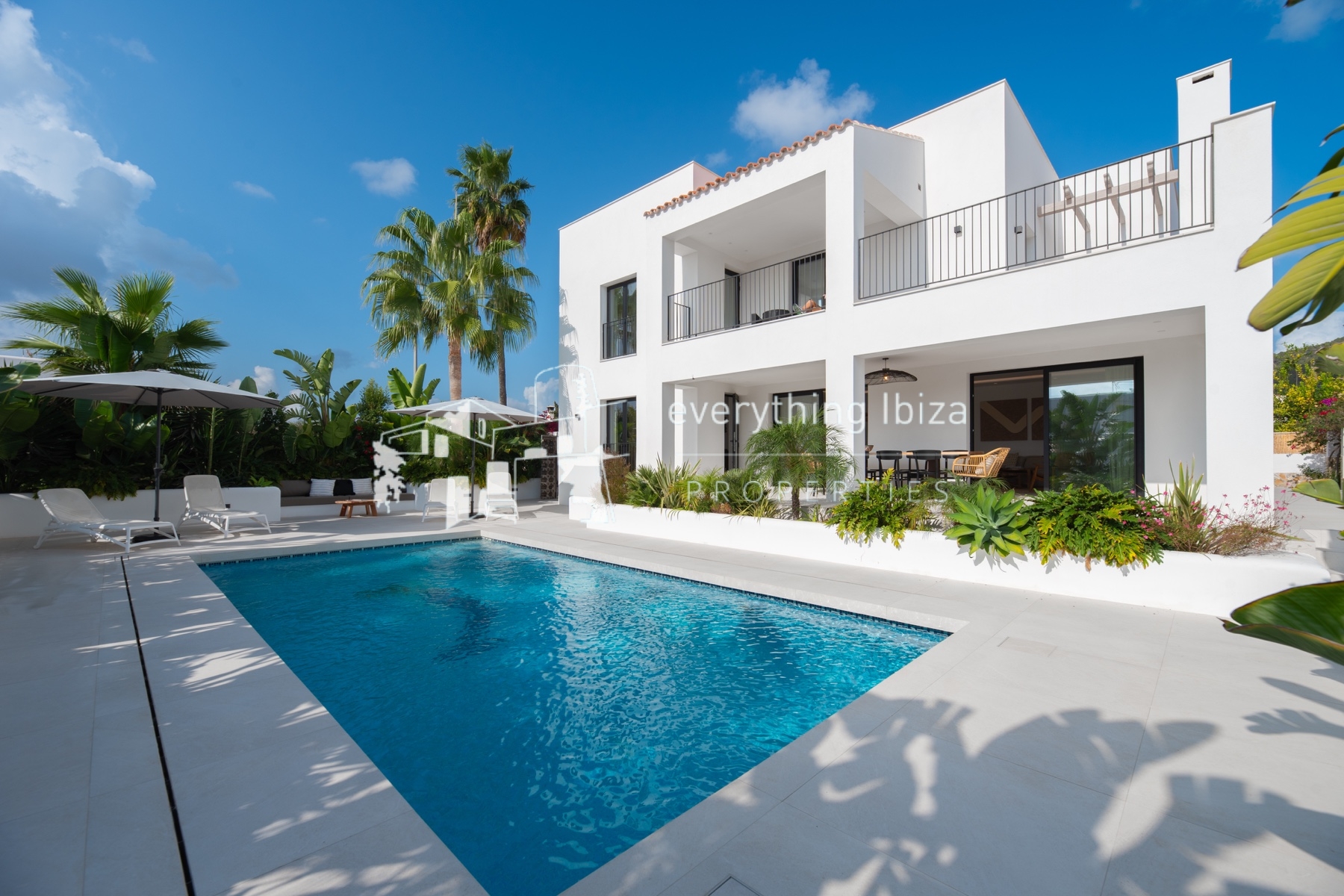 Exquisite Modern Luxury Villa with Private Pool and Super Views Over to Dalt Vila - ref. 1873 - by everything ibiza Properties