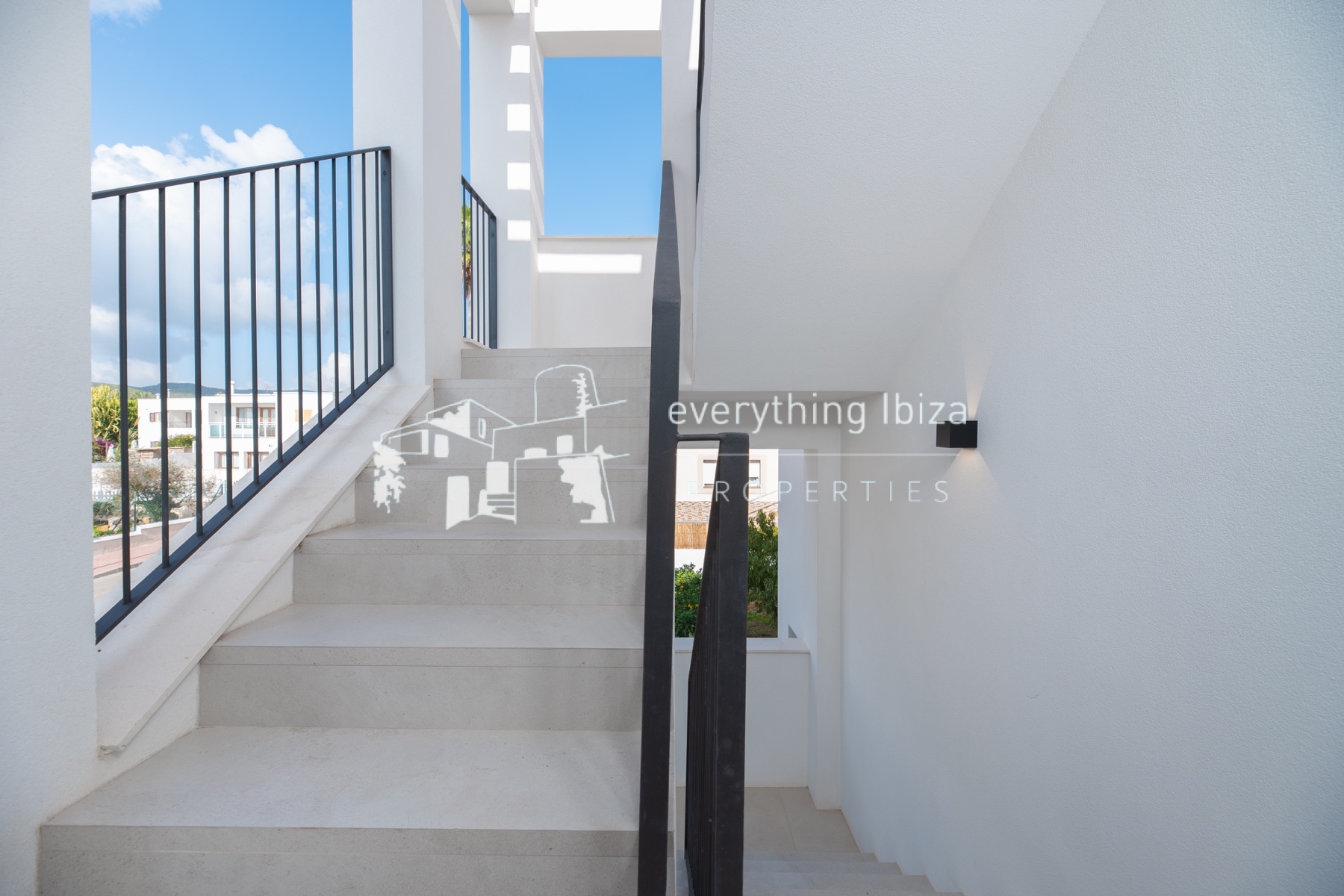 Exquisite Modern Luxury Villa with Private Pool and Super Views Over to Dalt Vila - ref. 1873 - by everything ibiza Properties