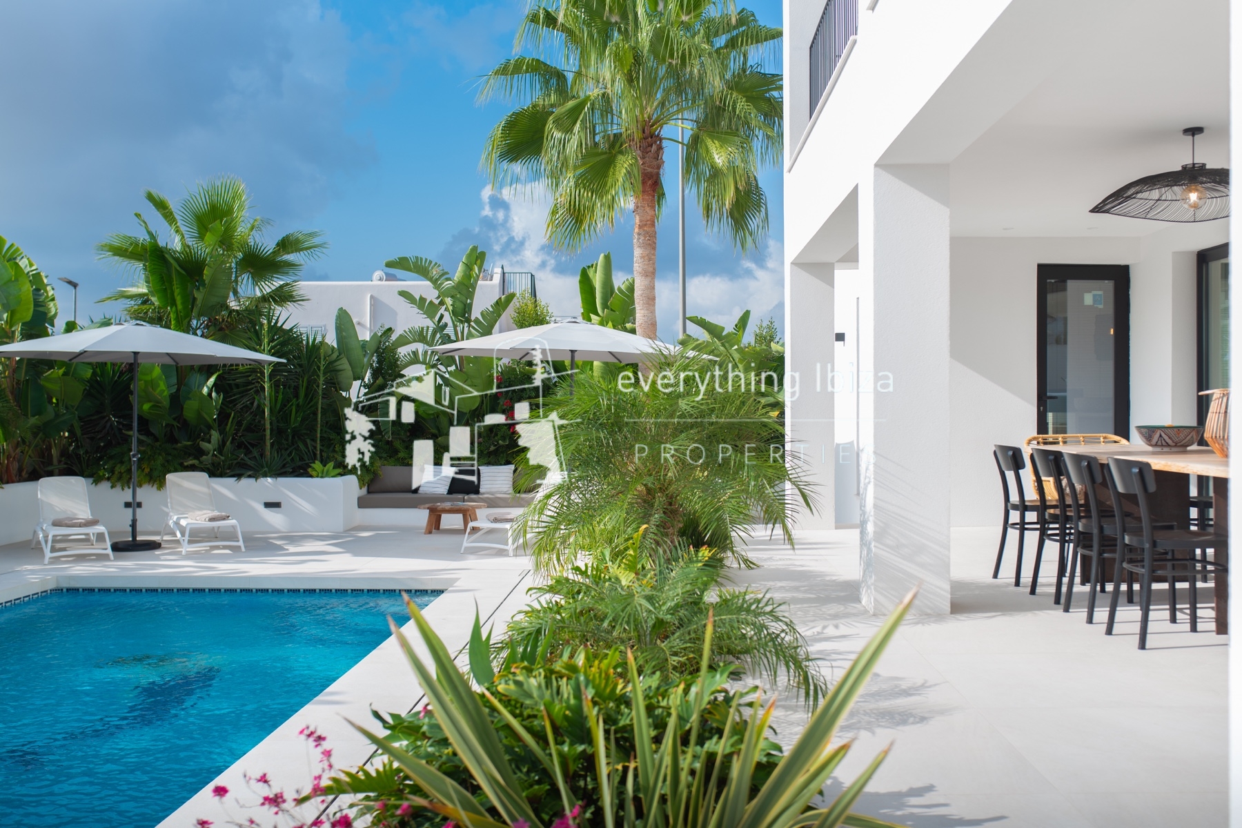 Exquisite Modern Luxury Villa with Private Pool and Super Views Over to Dalt Vila - ref. 1873 - by everything ibiza Properties