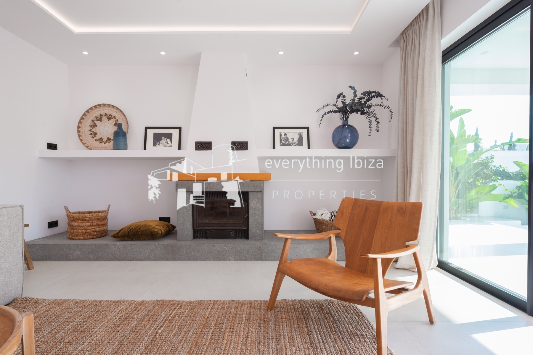 Exquisite Modern Luxury Villa with Private Pool and Super Views Over to Dalt Vila - ref. 1873 - by everything ibiza Properties