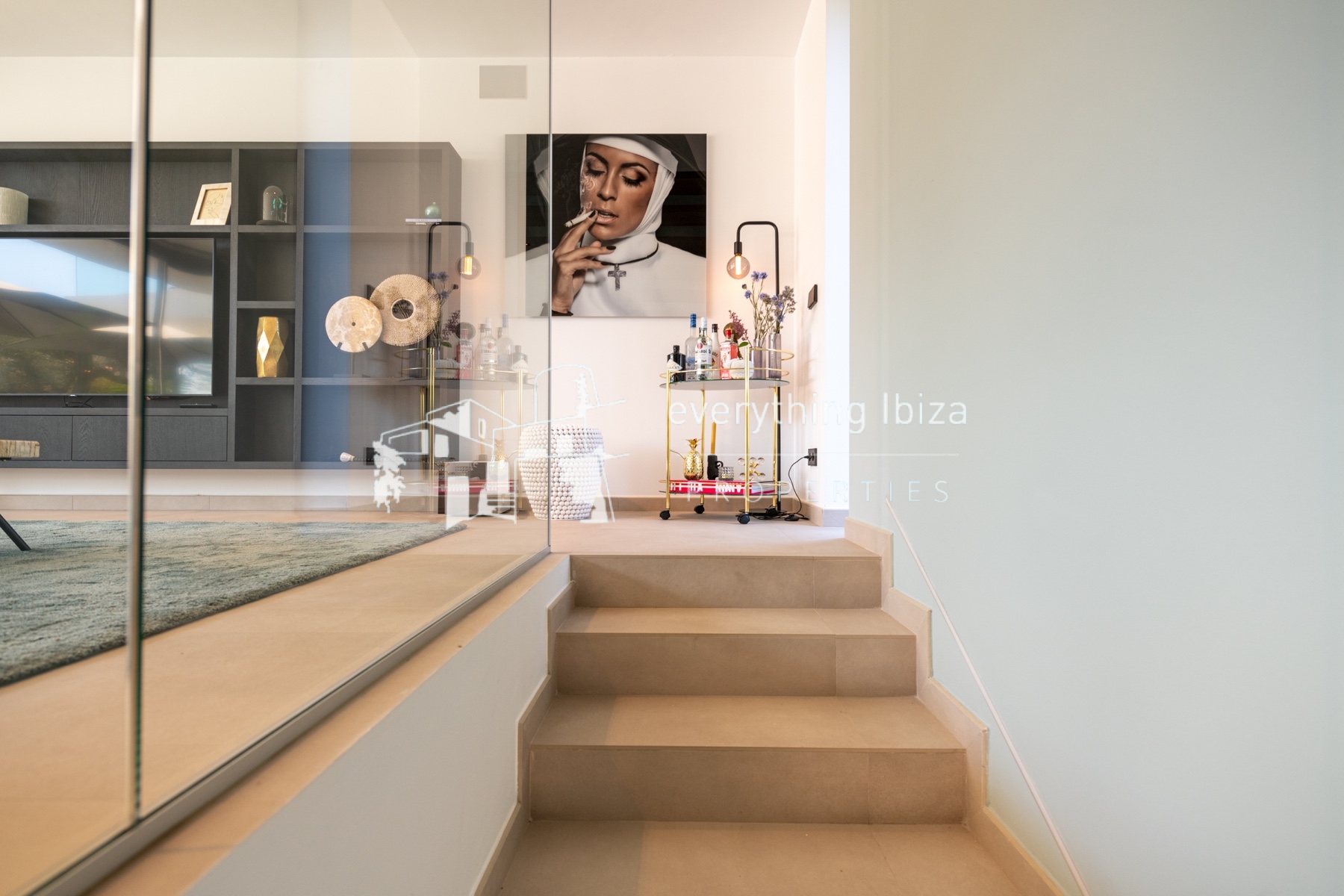 Luxury Cosmopolitan Villa with Its Own Club Ideally Located for the Beach, Jesus and Ibiza Town - ref. 1875 - by everything ibiza Properties