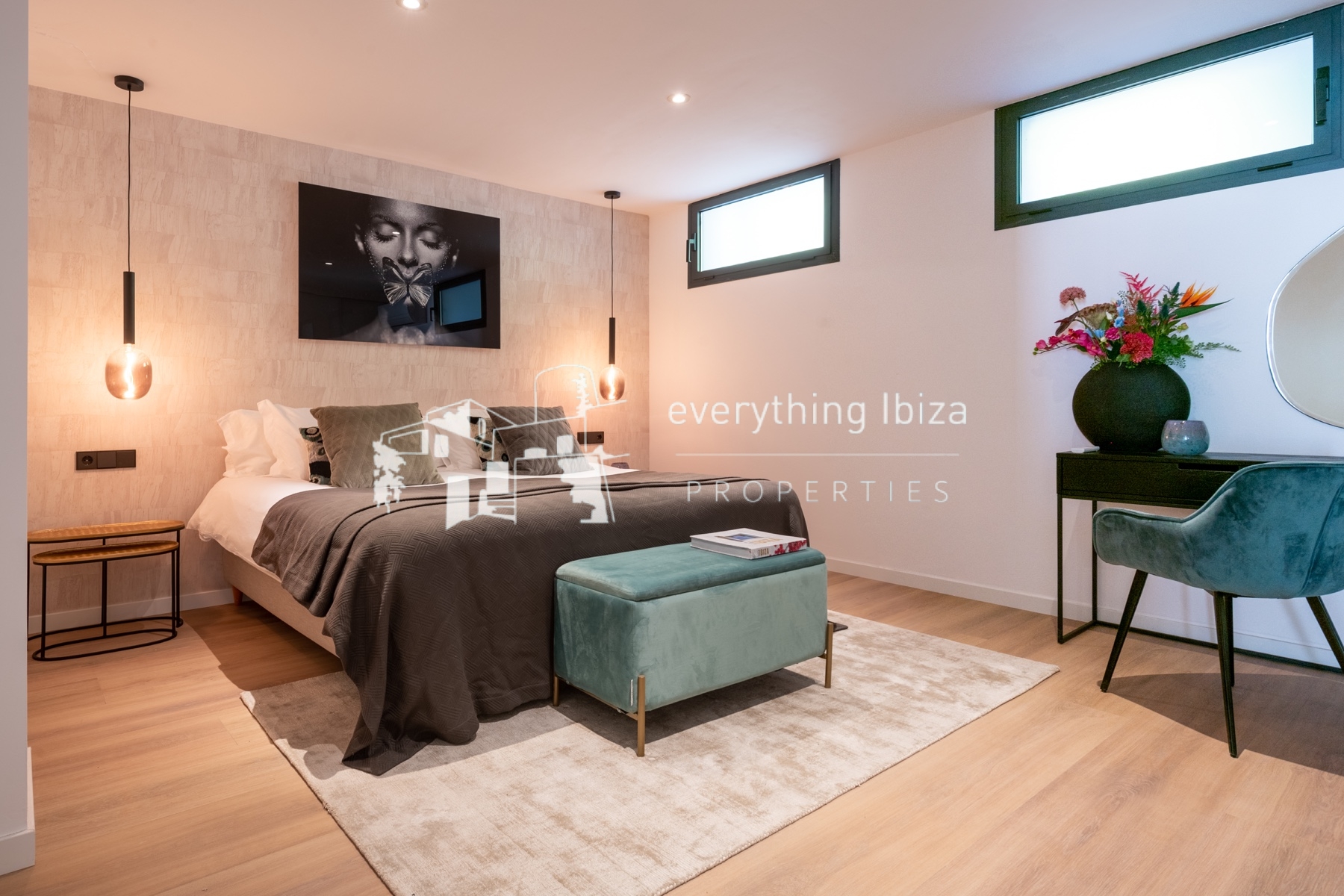 Luxury Cosmopolitan Villa with Its Own Club Ideally Located for the Beach, Jesus and Ibiza Town - ref. 1875 - by everything ibiza Properties