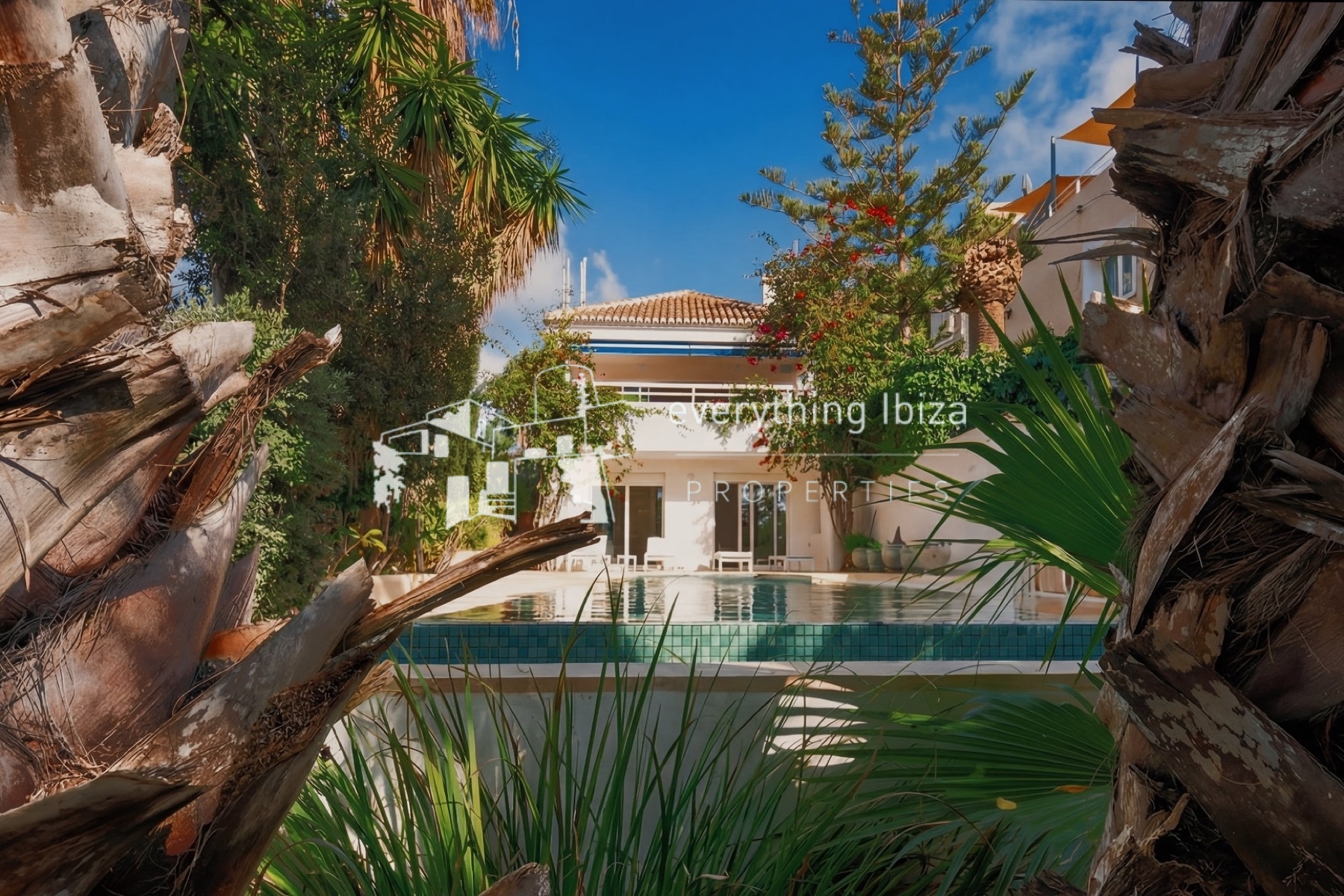 Elegant Modern Villa with Private Infinity Pool, Mediterranean Gardens and Panoramic Views - ref. 1876 - by everything ibiza Properties