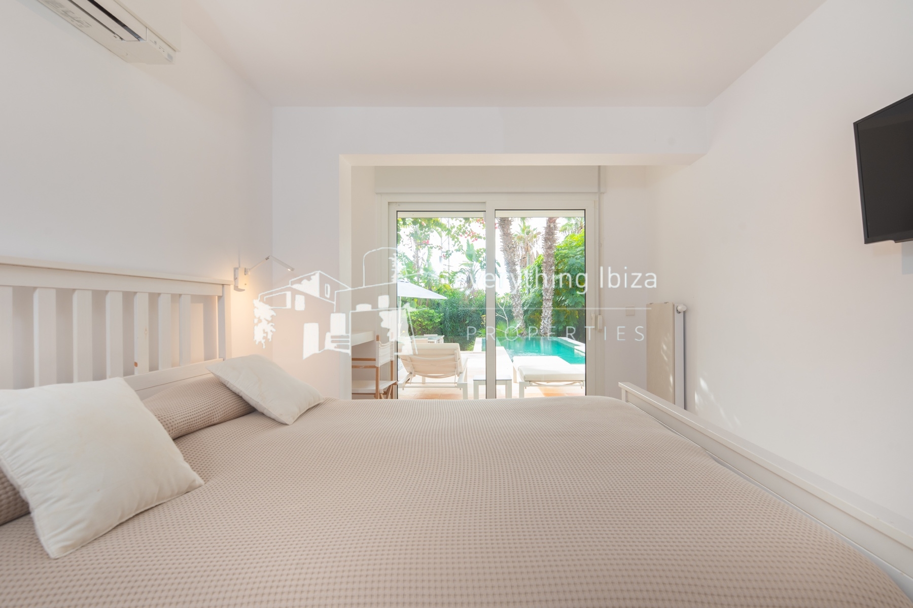 Elegant Modern Villa with Private Infinity Pool, Mediterranean Gardens and Panoramic Views - ref. 1876 - by everything ibiza Properties