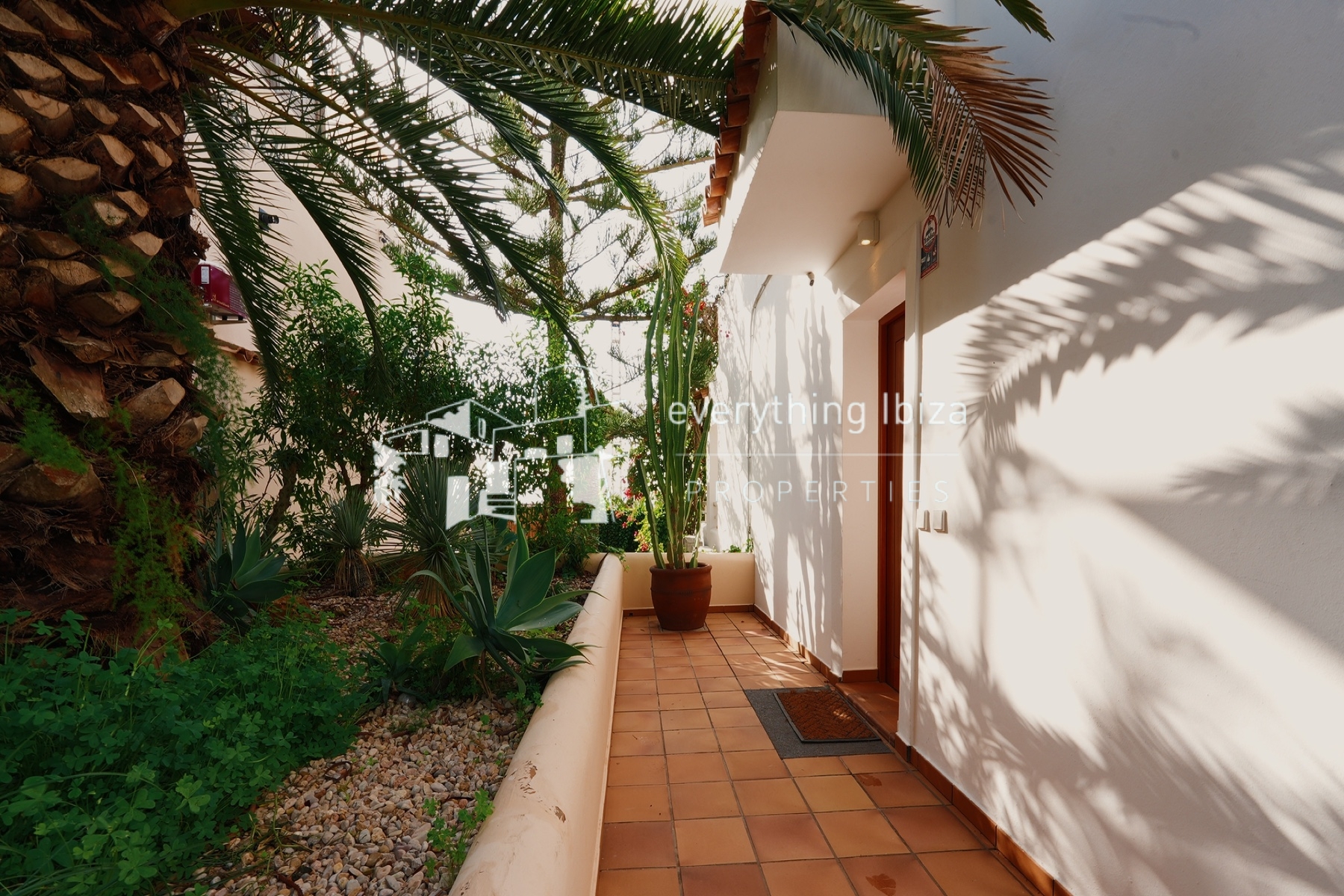 Elegant Modern Villa with Private Infinity Pool, Mediterranean Gardens and Panoramic Views - ref. 1876 - by everything ibiza Properties