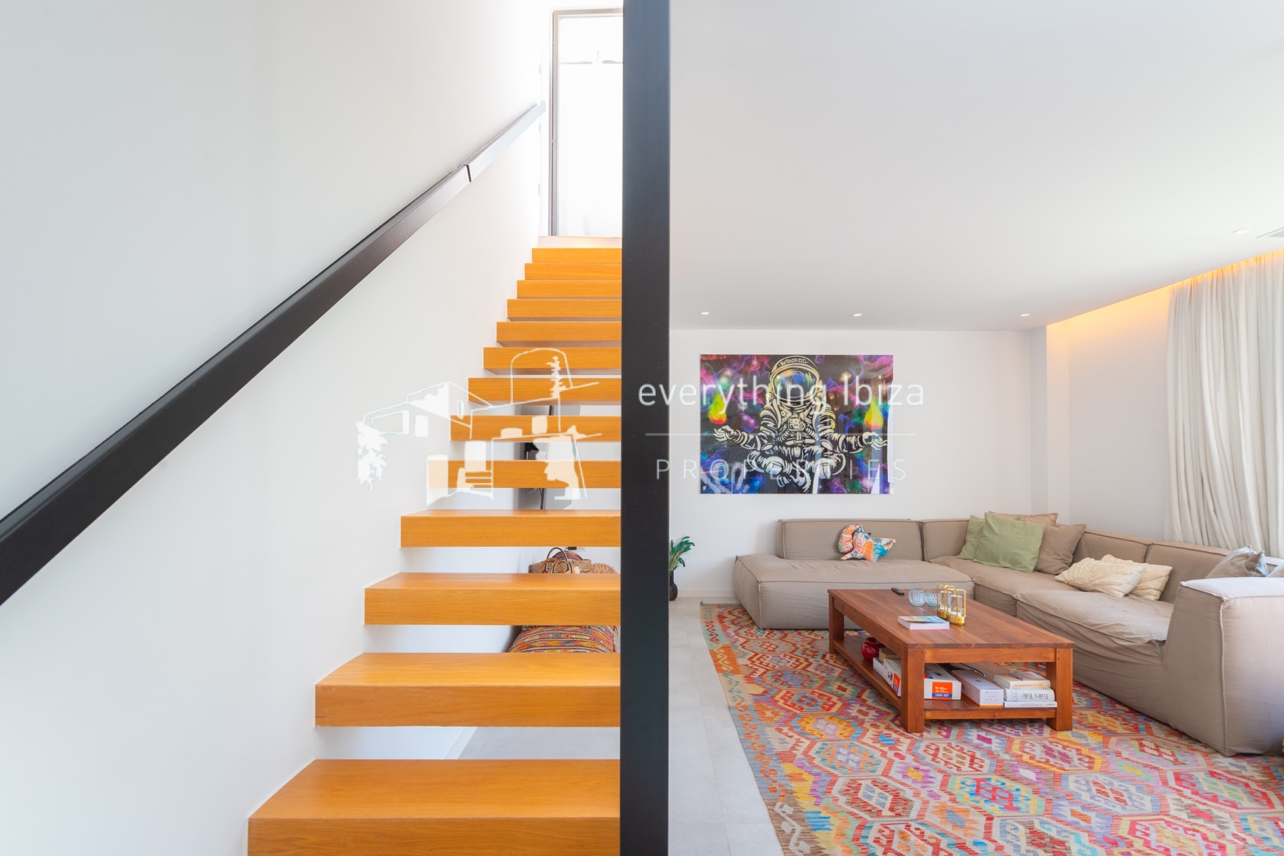 Contemporary Penthouse Apartment in Jesus with Super Rooftop Terrace and Pool - ref. 1877 - by everything ibiza Properties