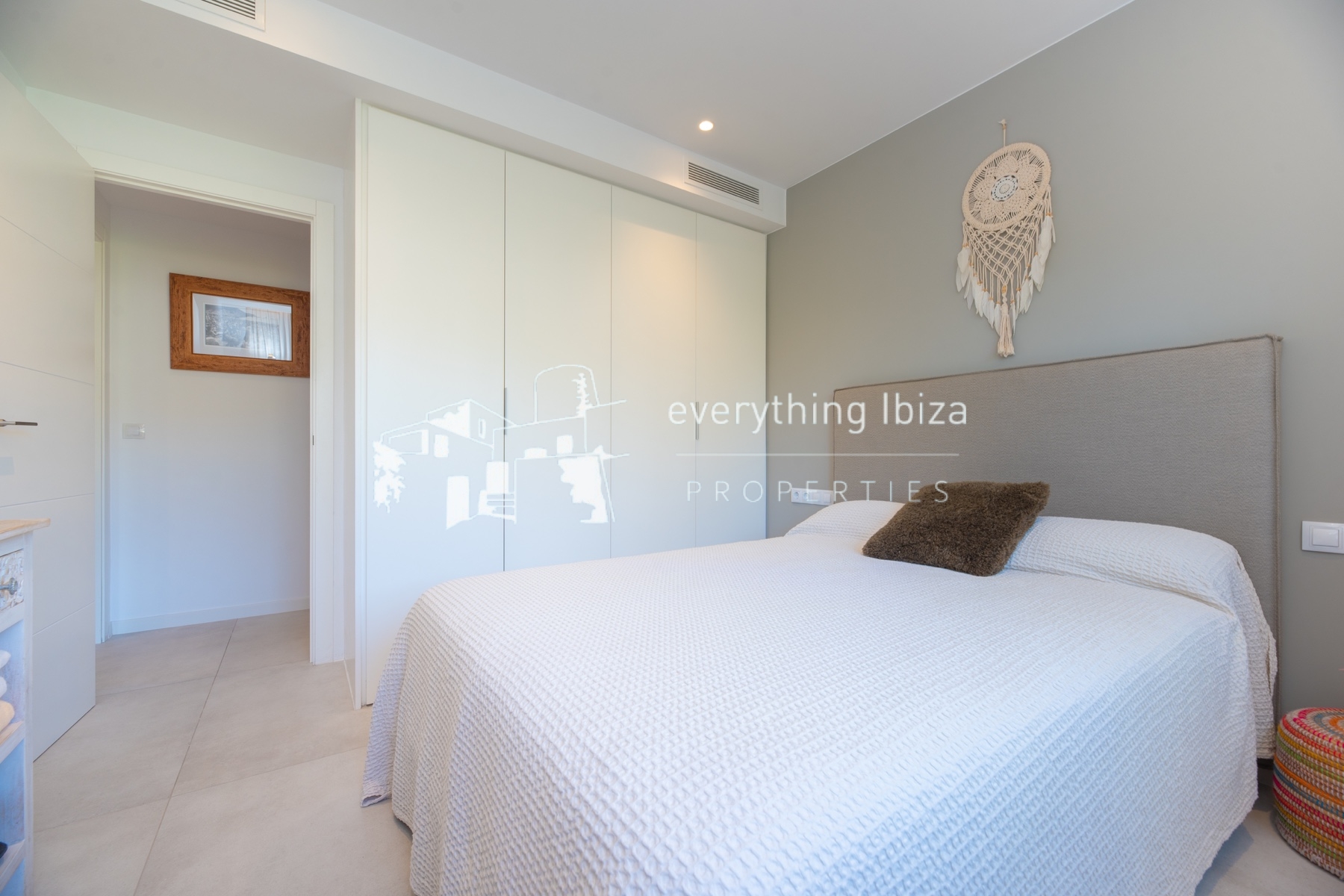 Contemporary Penthouse Apartment in Jesus with Super Rooftop Terrace and Pool - ref. 1877 - by everything ibiza Properties