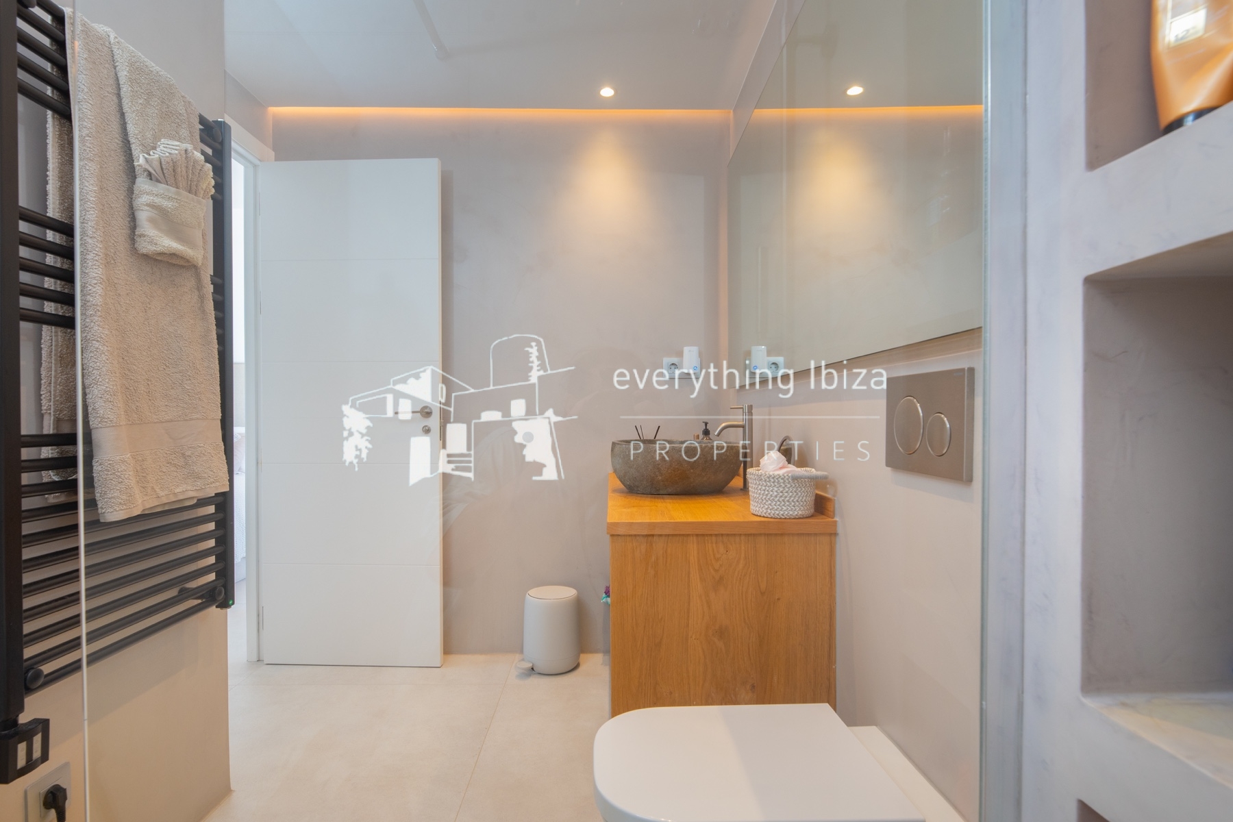 Contemporary Penthouse Apartment in Jesus with Super Rooftop Terrace and Pool - ref. 1877 - by everything ibiza Properties