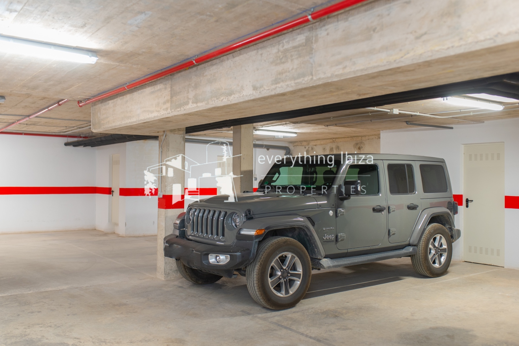 Contemporary Penthouse Apartment in Jesus with Super Rooftop Terrace and Pool - ref. 1877 - by everything ibiza Properties