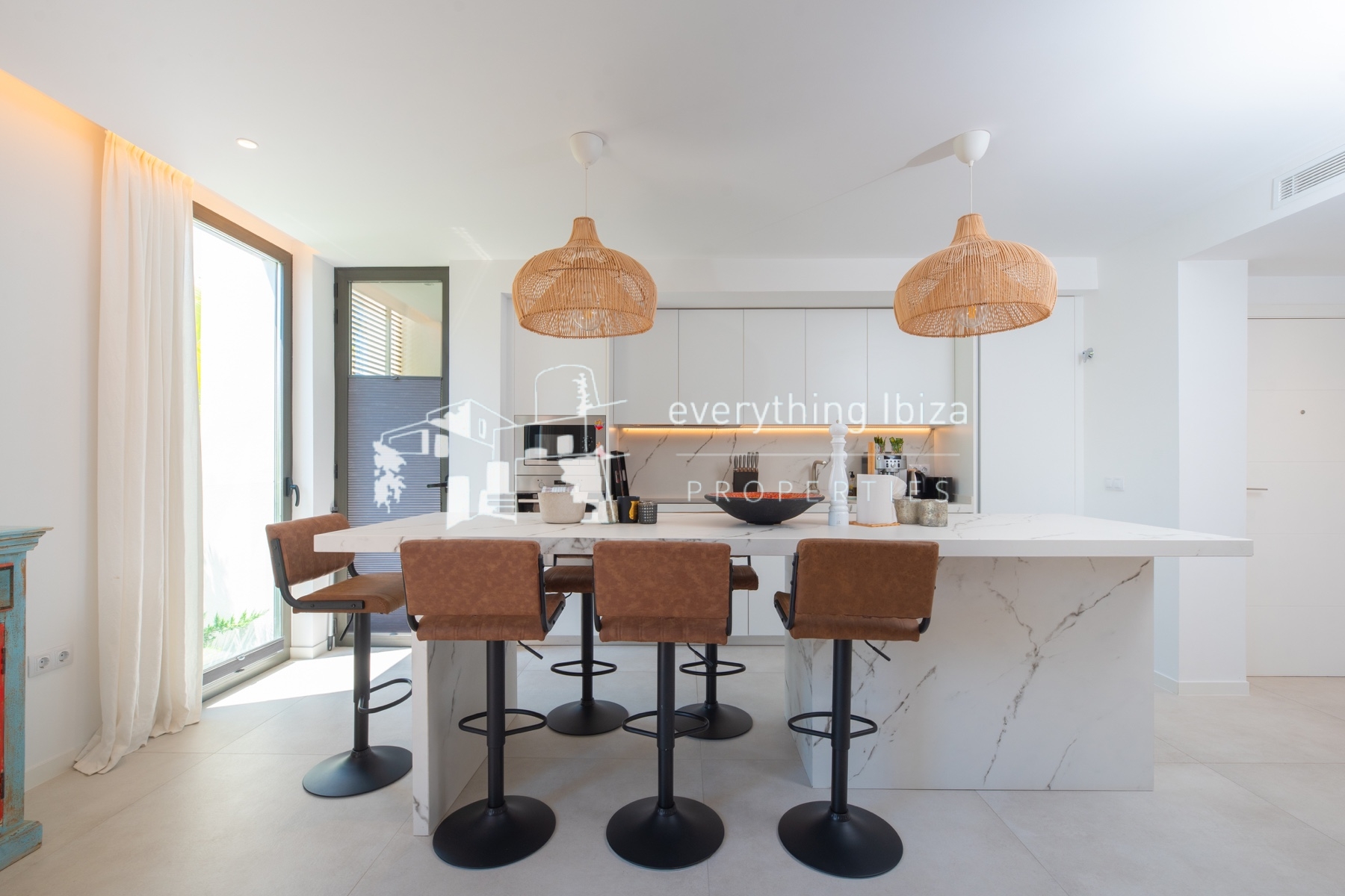 Contemporary Penthouse Apartment in Jesus with Super Rooftop Terrace and Pool - ref. 1877 - by everything ibiza Properties