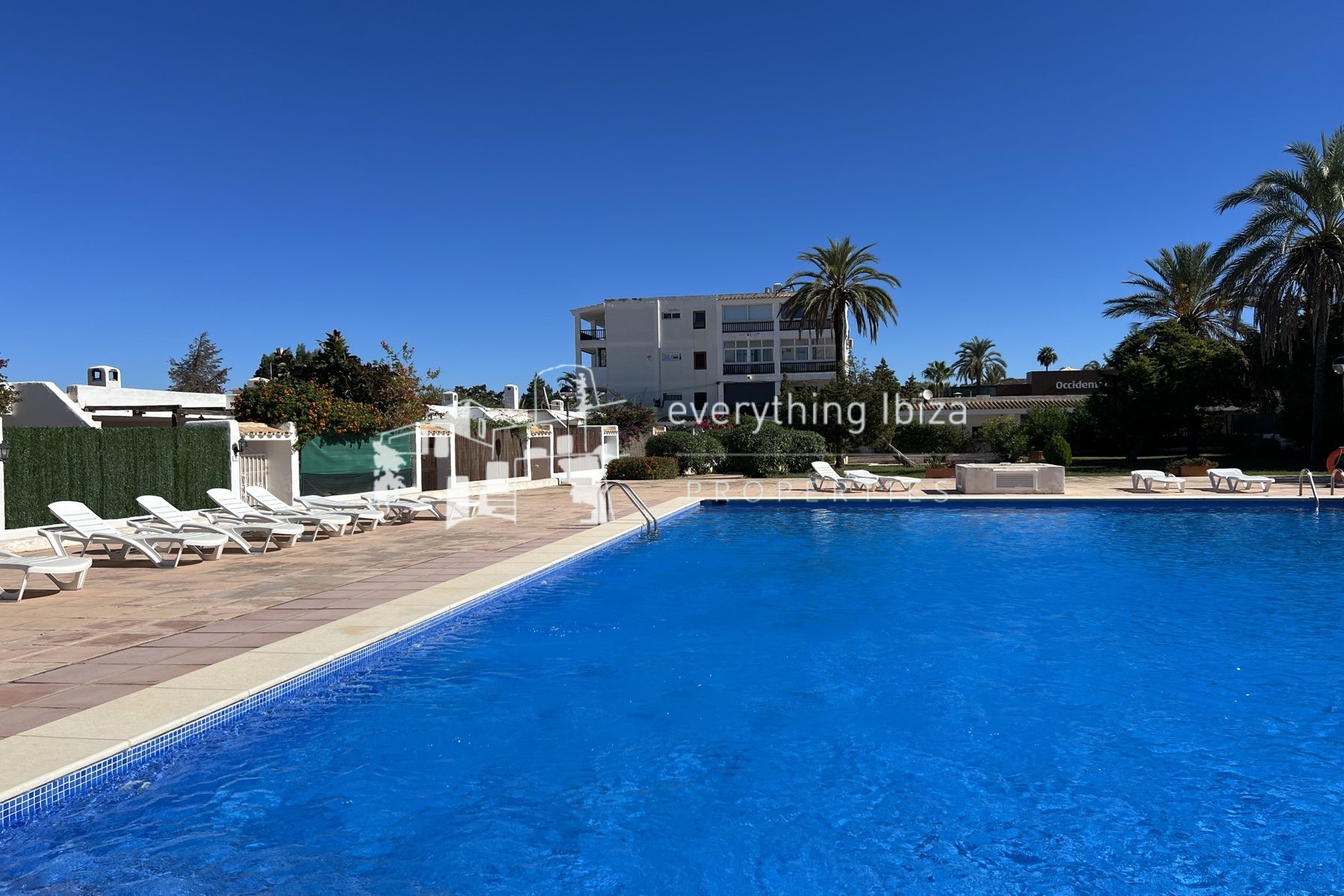 Cosy Homely Penthouse Apartment Close to the Nearby Beach with Sea and Coastal Views - ref. 1879 - by everything ibiza Properties