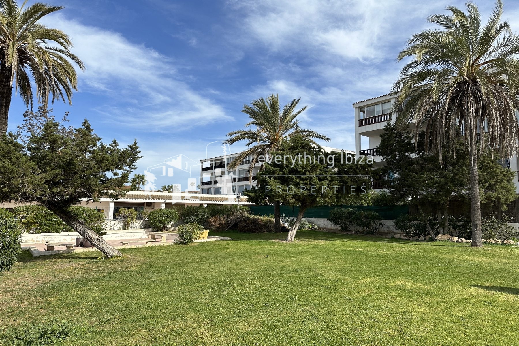 Cosy Homely Penthouse Apartment Close to the Nearby Beach with Sea and Coastal Views - ref. 1879 - by everything ibiza Properties