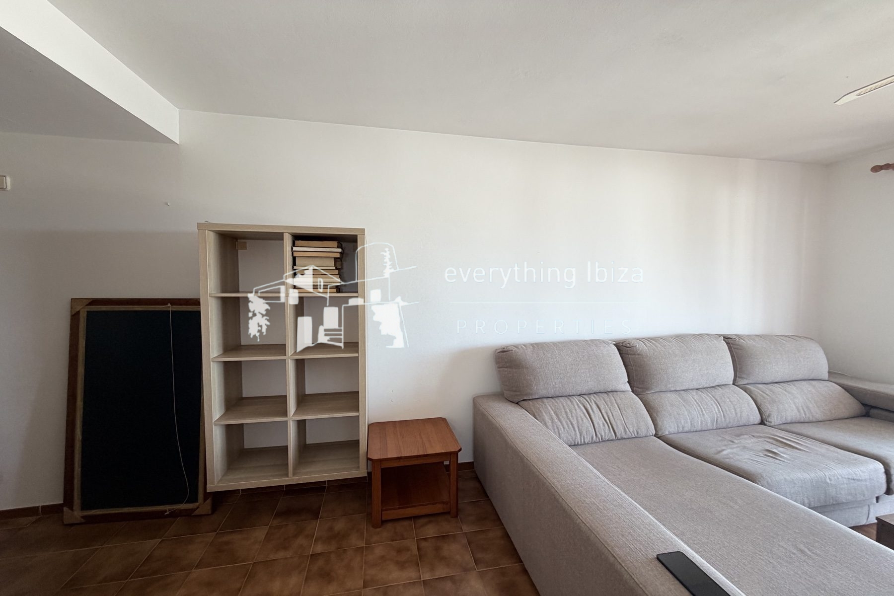 Cosy Homely Penthouse Apartment Close to the Nearby Beach with Sea and Coastal Views - ref. 1879 - by everything ibiza Properties