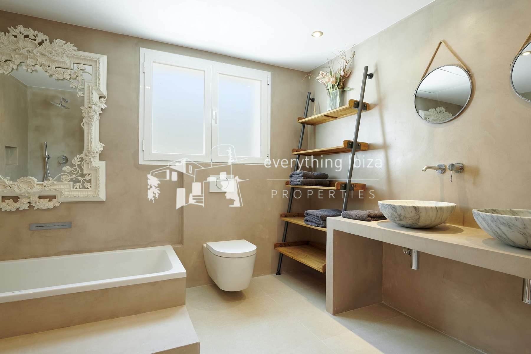 Elegant Modern Villa with Private Infinity Pool and Tourist License Close to Cosmopolitan Santa Eulalia by everything ibiza Properties - ref. 1880