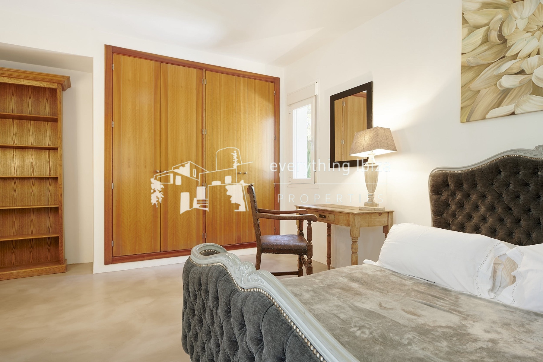 Elegant Modern Villa with Private Infinity Pool and Tourist License Close to Cosmopolitan Santa Eulalia by everything ibiza Properties - ref. 1880