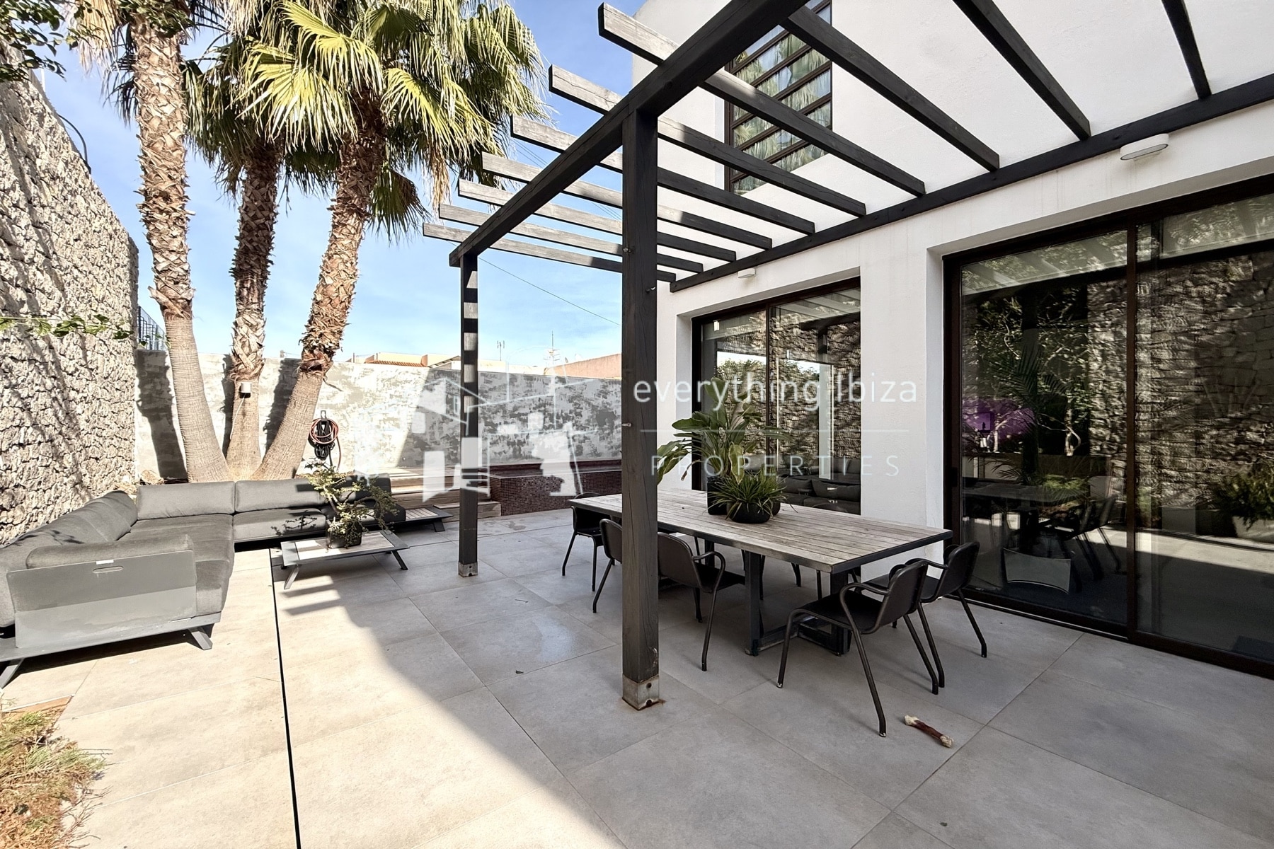 Super Ground Floor 3 Bed Apartment with Private Pool in Central San Jose Village by everything ibiza Properties - ref. 1881