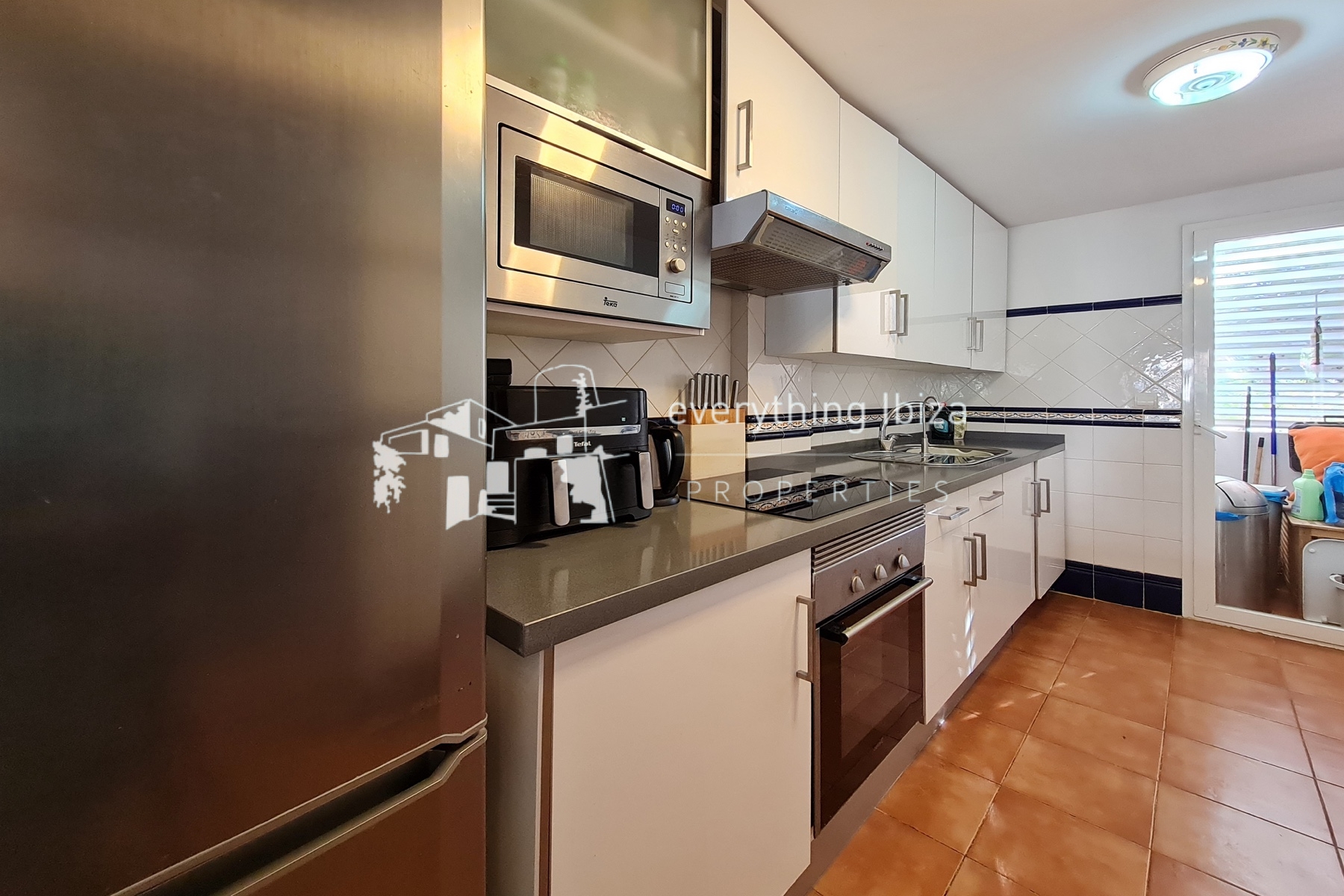 Modern 3 Bed Duplex Apartment Close to Stunning Nearby Beaches and San Carlos Village by everything ibiza Properties - ref. 1882