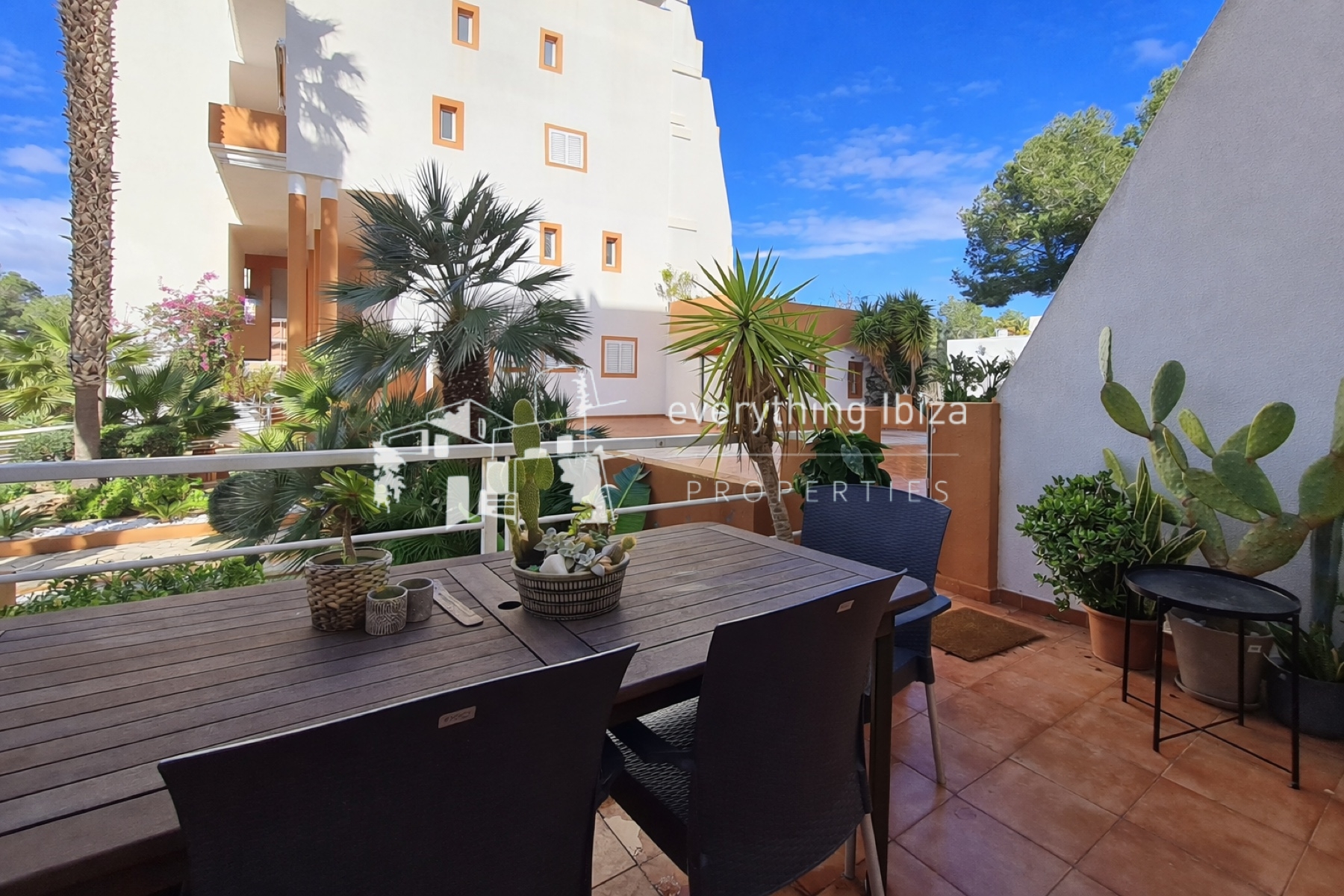 Modern 3 Bed Duplex Apartment Close to Stunning Nearby Beaches and San Carlos Village by everything ibiza Properties - ref. 1882